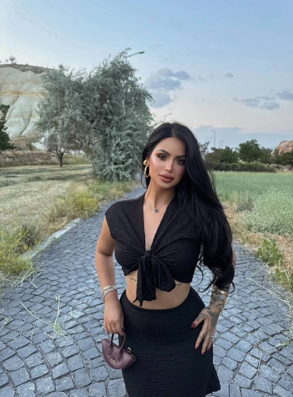 Önü Bağlamalı Etekli Takım