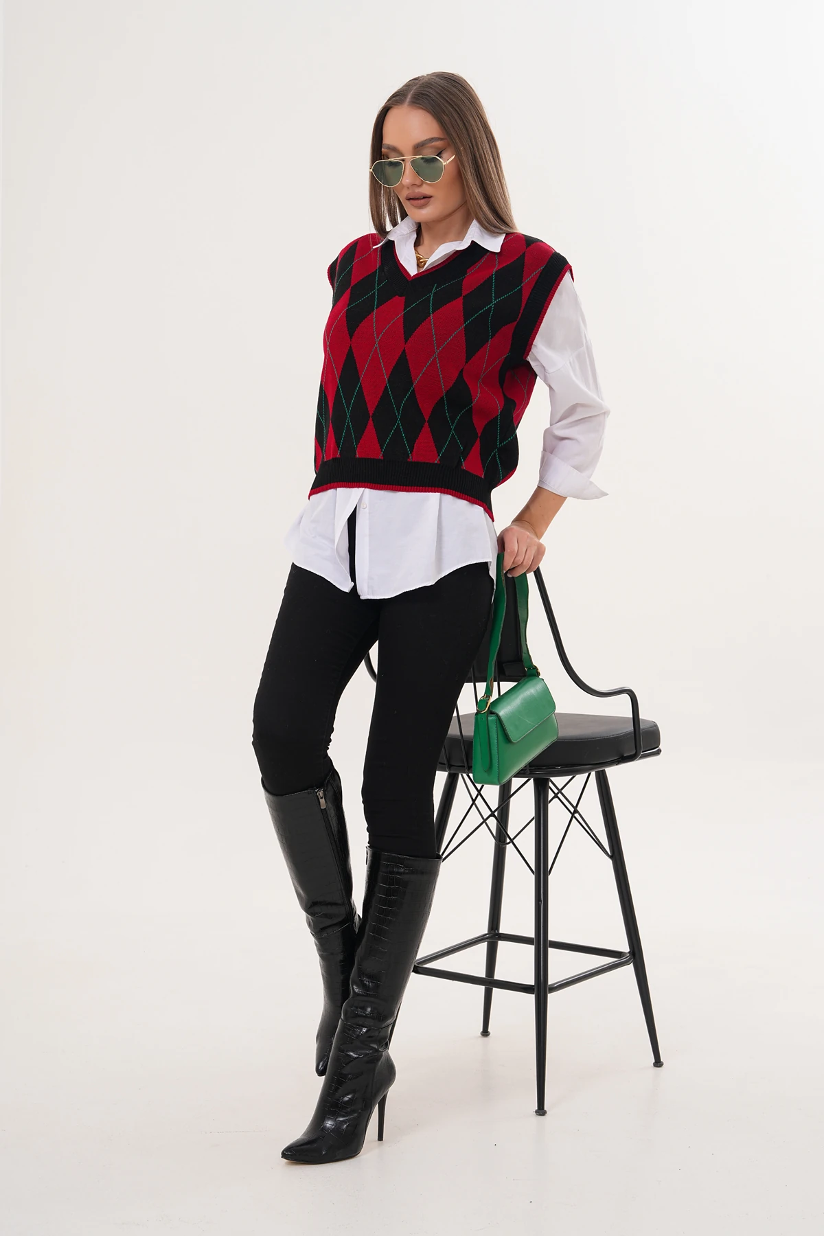 V Yaka Baklava Desenli Triko Süveter