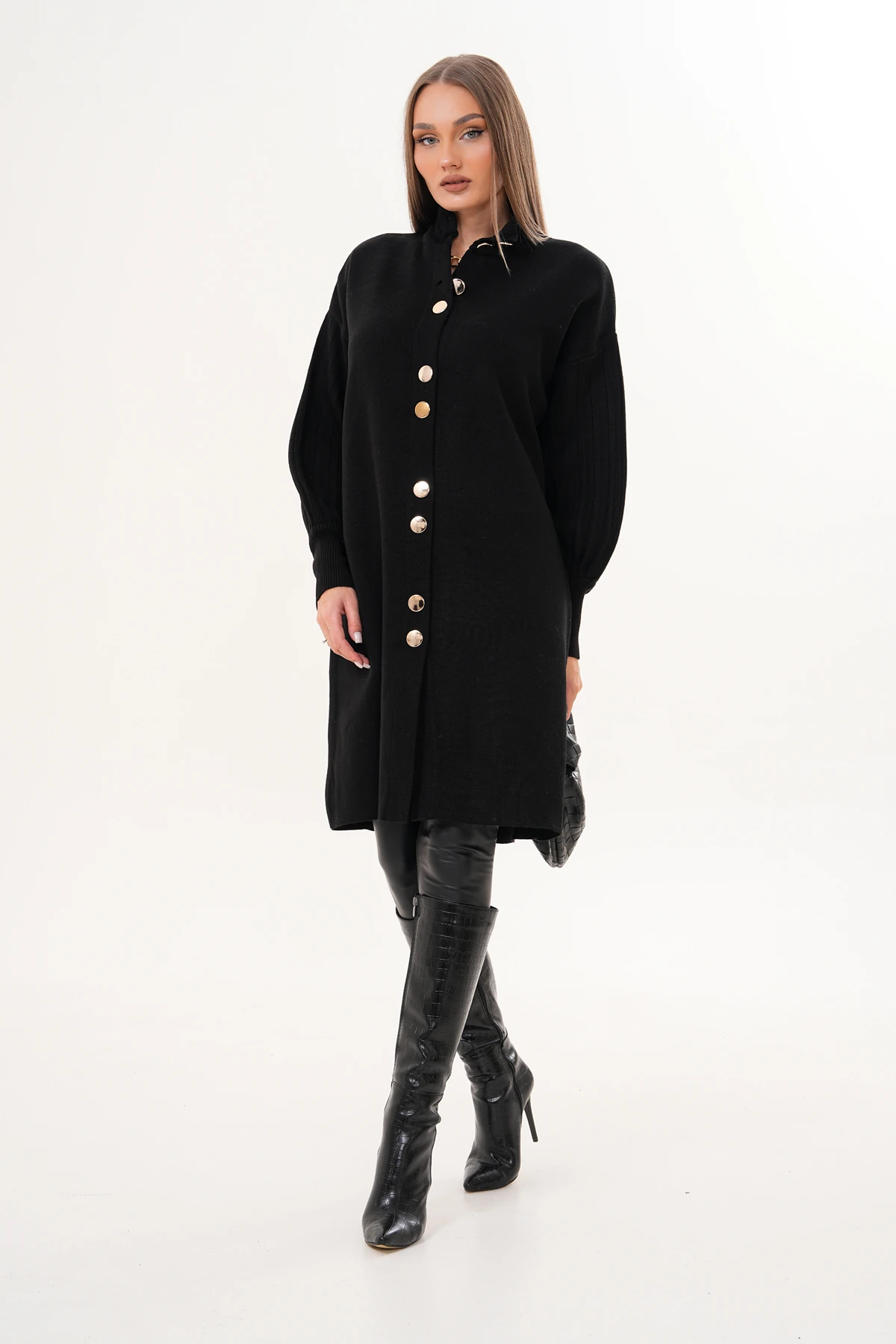 Önü Düğmeli Uzun Triko Hırka