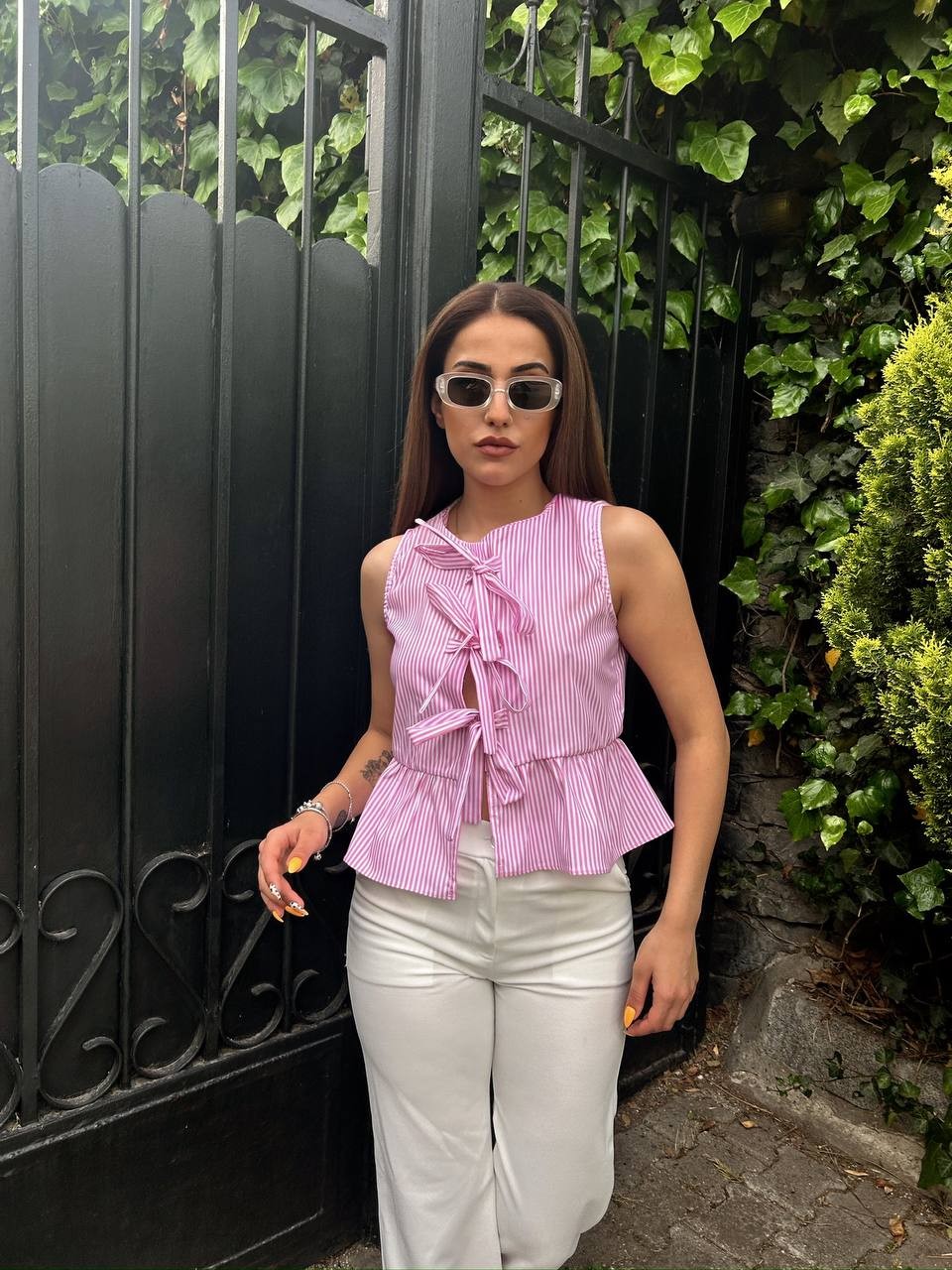Sıfır Kol Önü Bağcıklı Çizgili Gömlek - Pembe