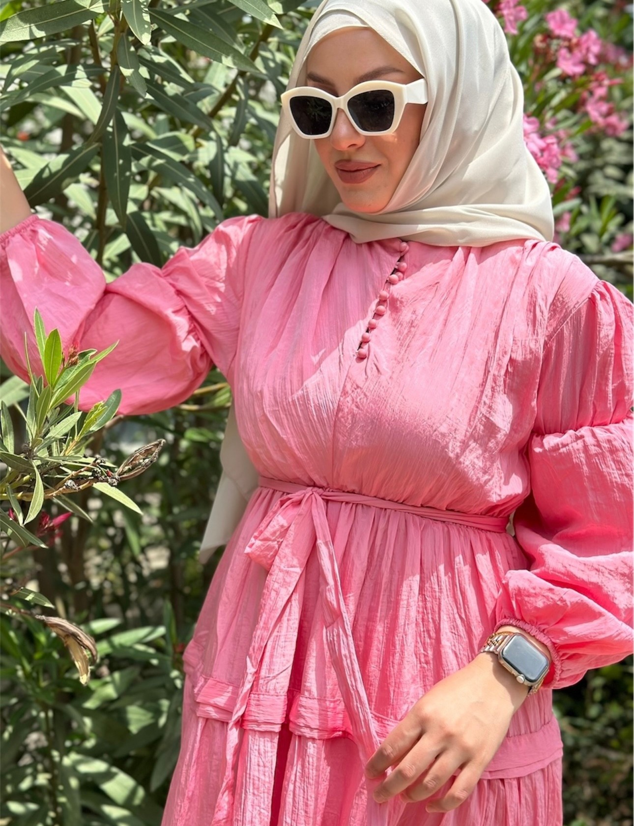 pembe elbise
