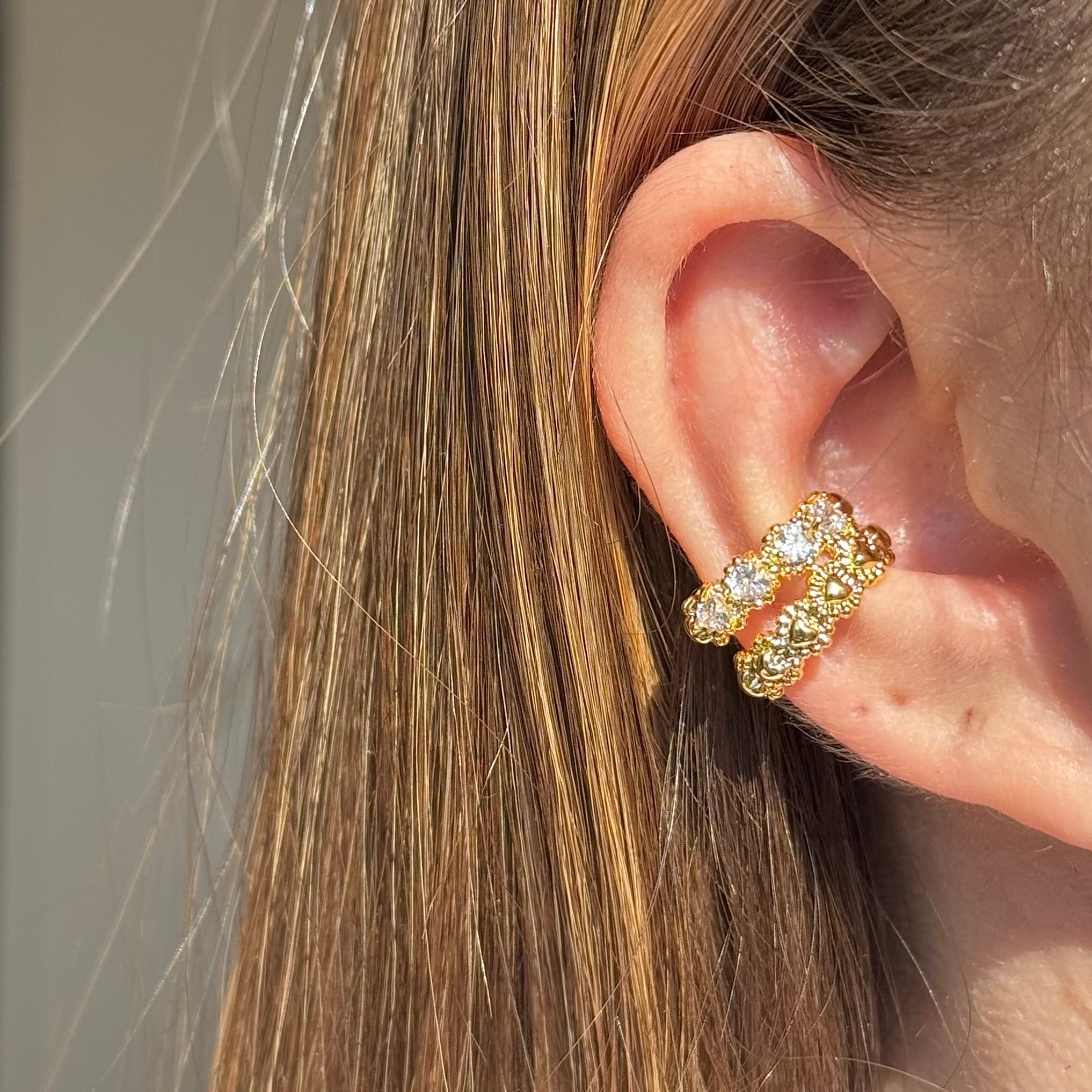 Altın kaplama kalp taşlı earcuff