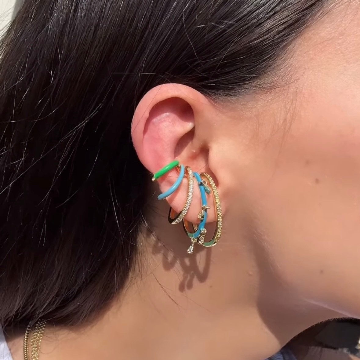 Özel seri renkli taşlı earcuff