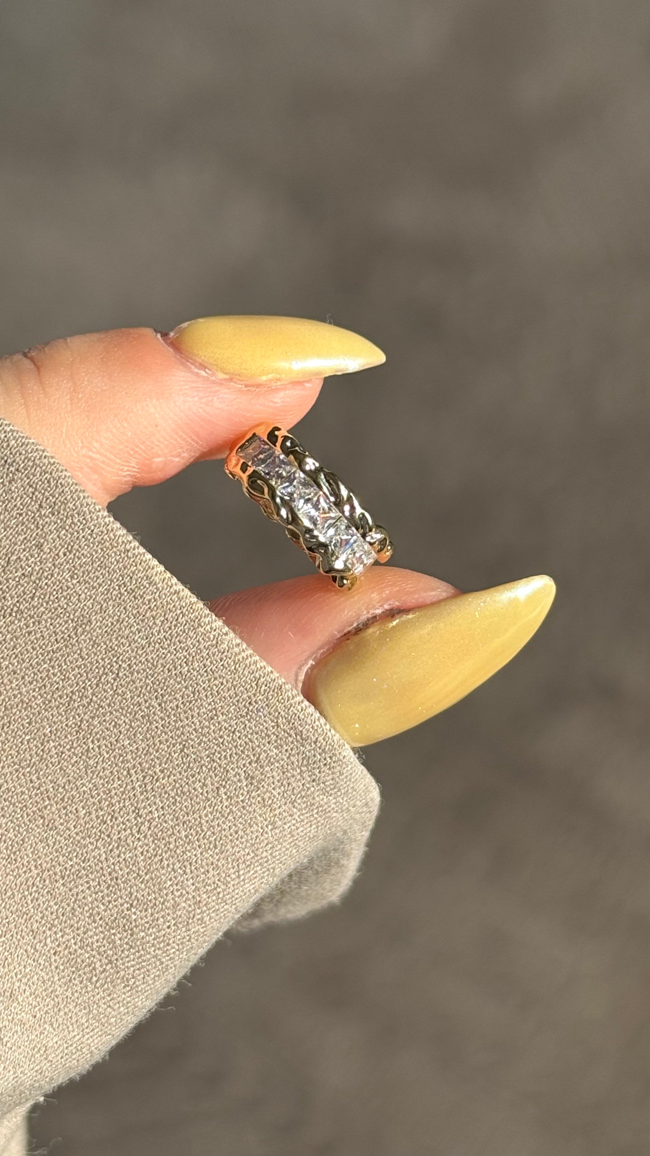 Altın kaplama baget taşlı earcuff