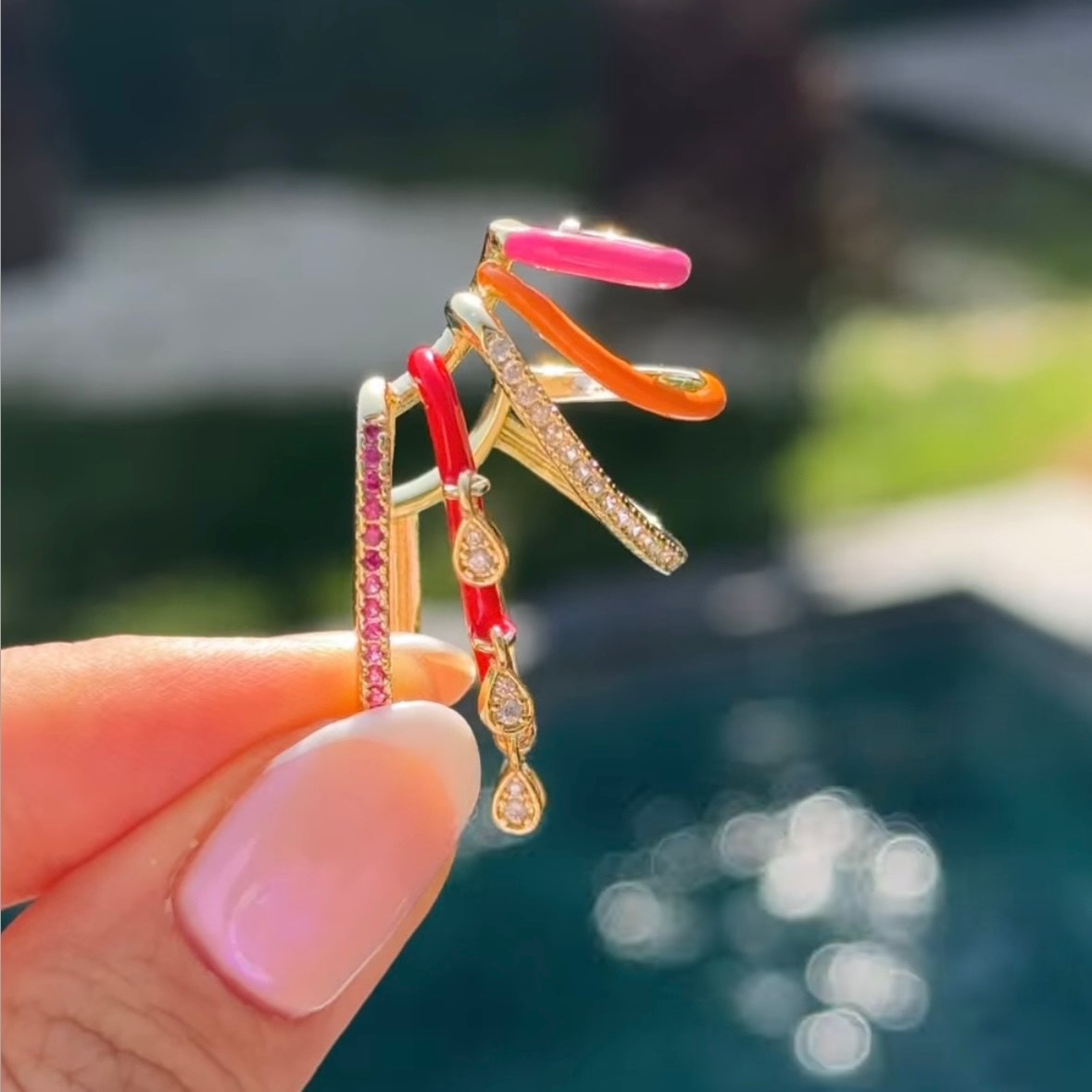 Özel seri renkli taşlı earcuff