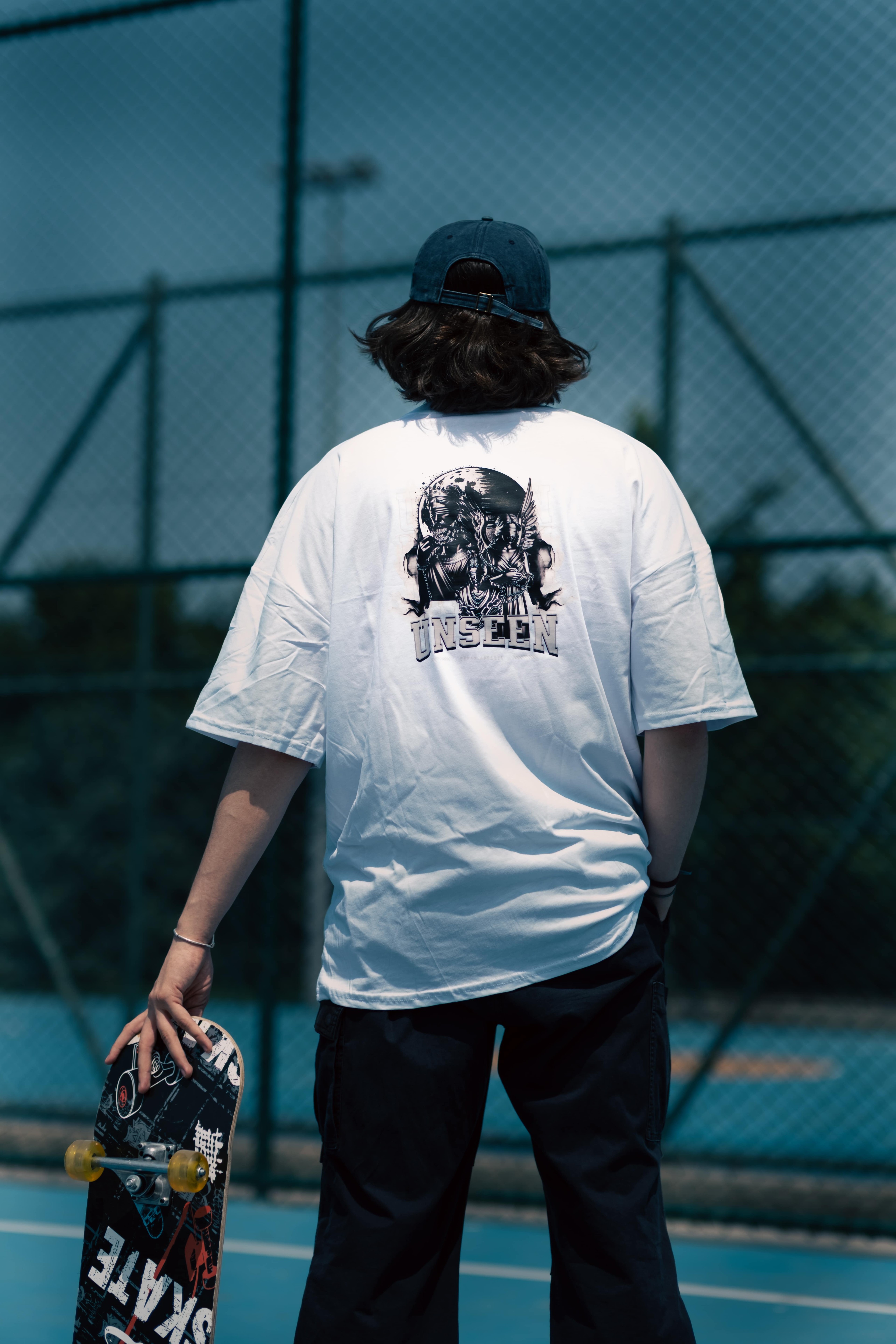 Unseen - Oversize T-Shirt