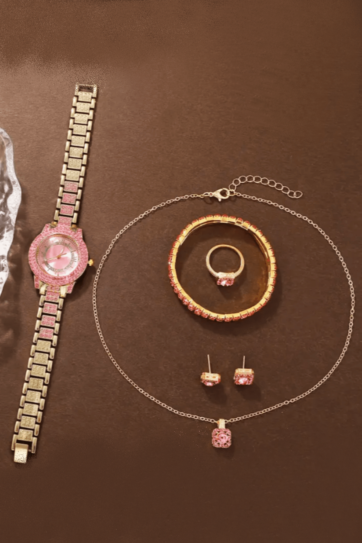 Pembe ve Gold Renkli Kadın Kol Saati, Kolye, Bileklik, Yüzük, Küpe Takı Seti