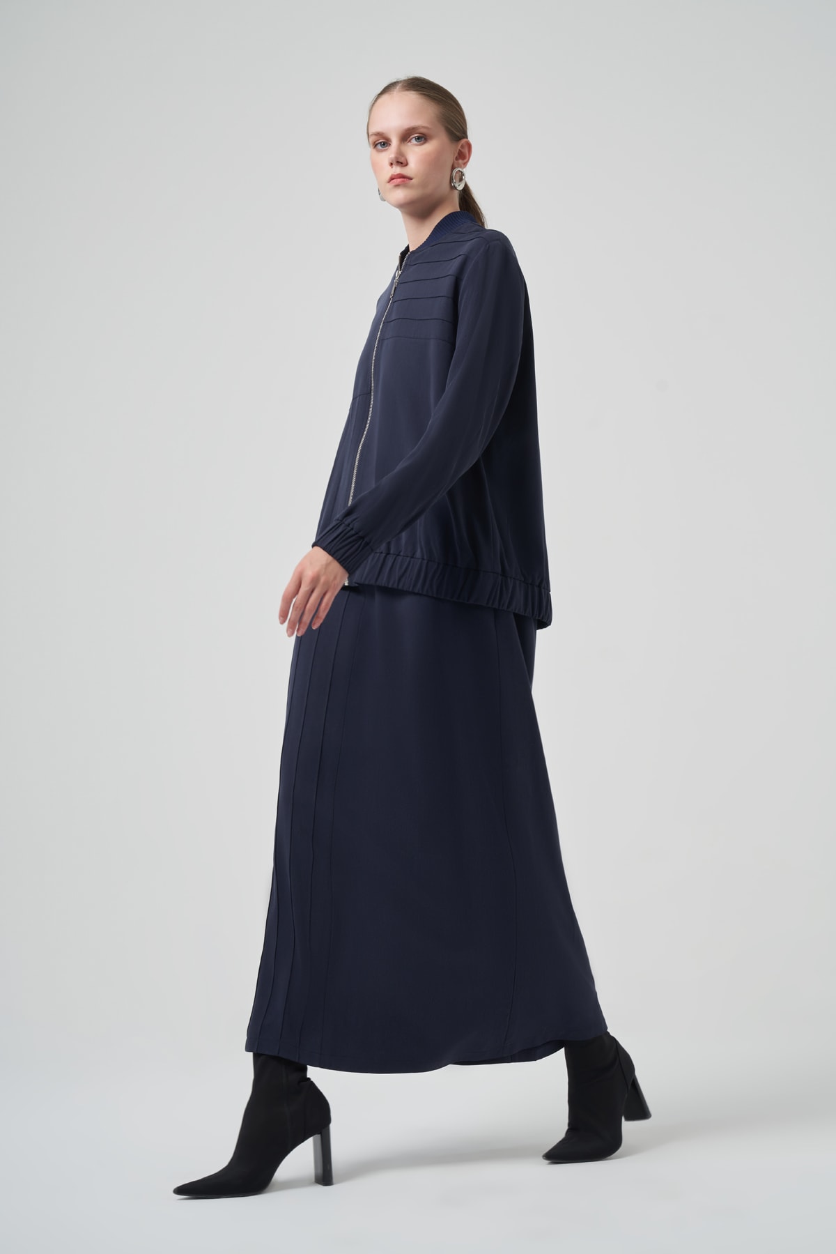 NUSS LİORA BOMBER TAKIM