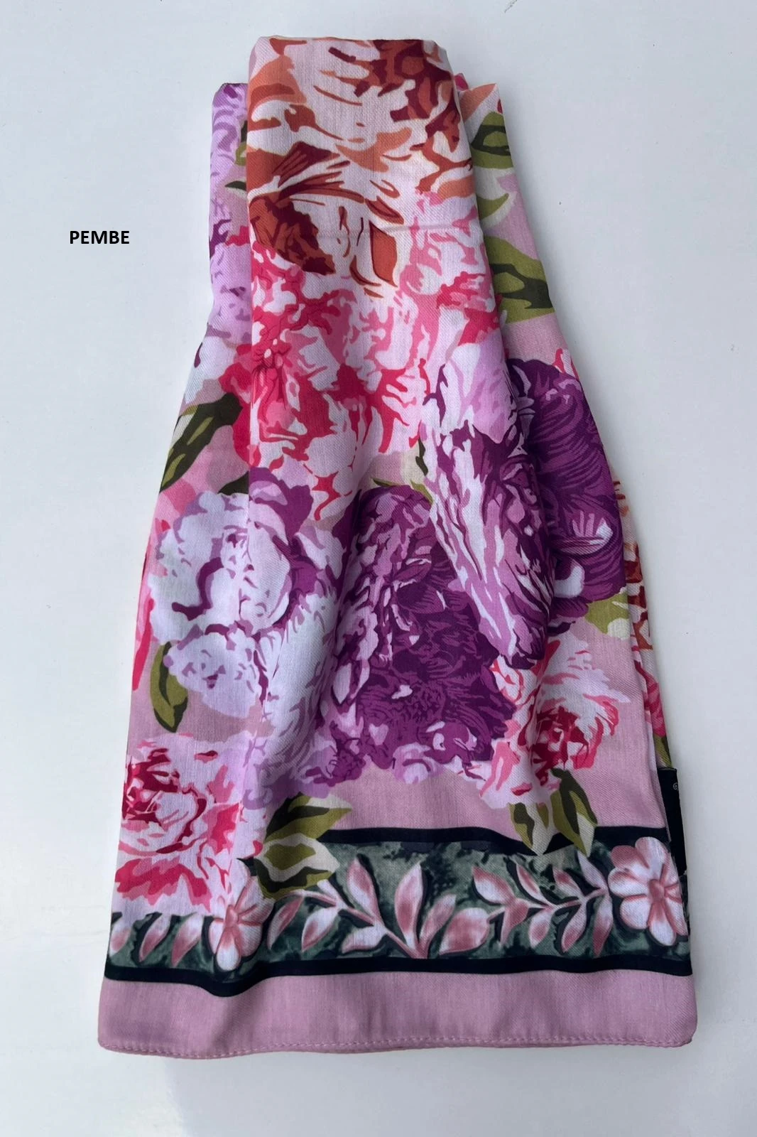 İPEKSEL DESENLİ ŞAL