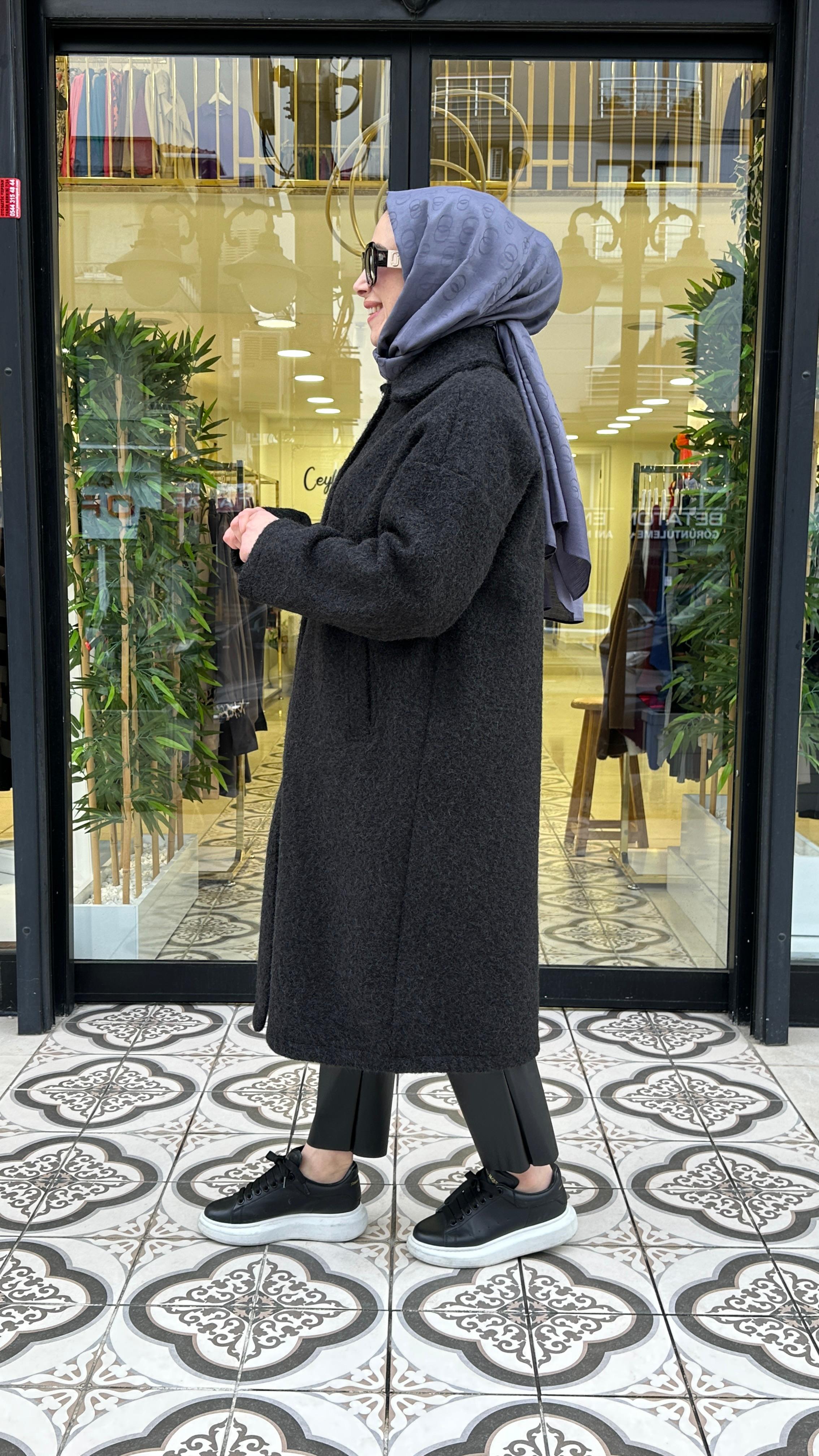 KIVIRCIK KABAN - SİYAH