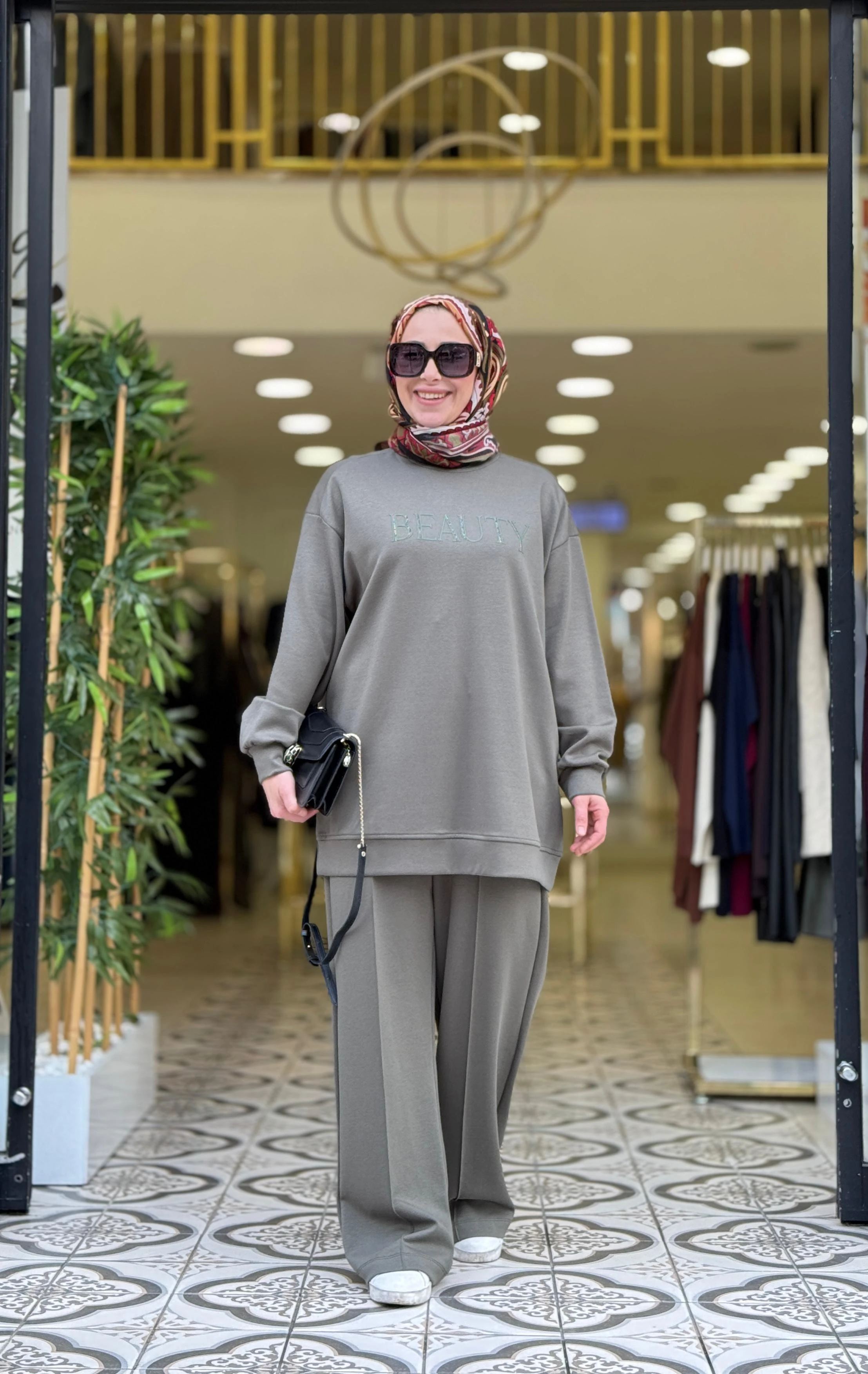 BEAUTY PANTOLONLU TAKIM