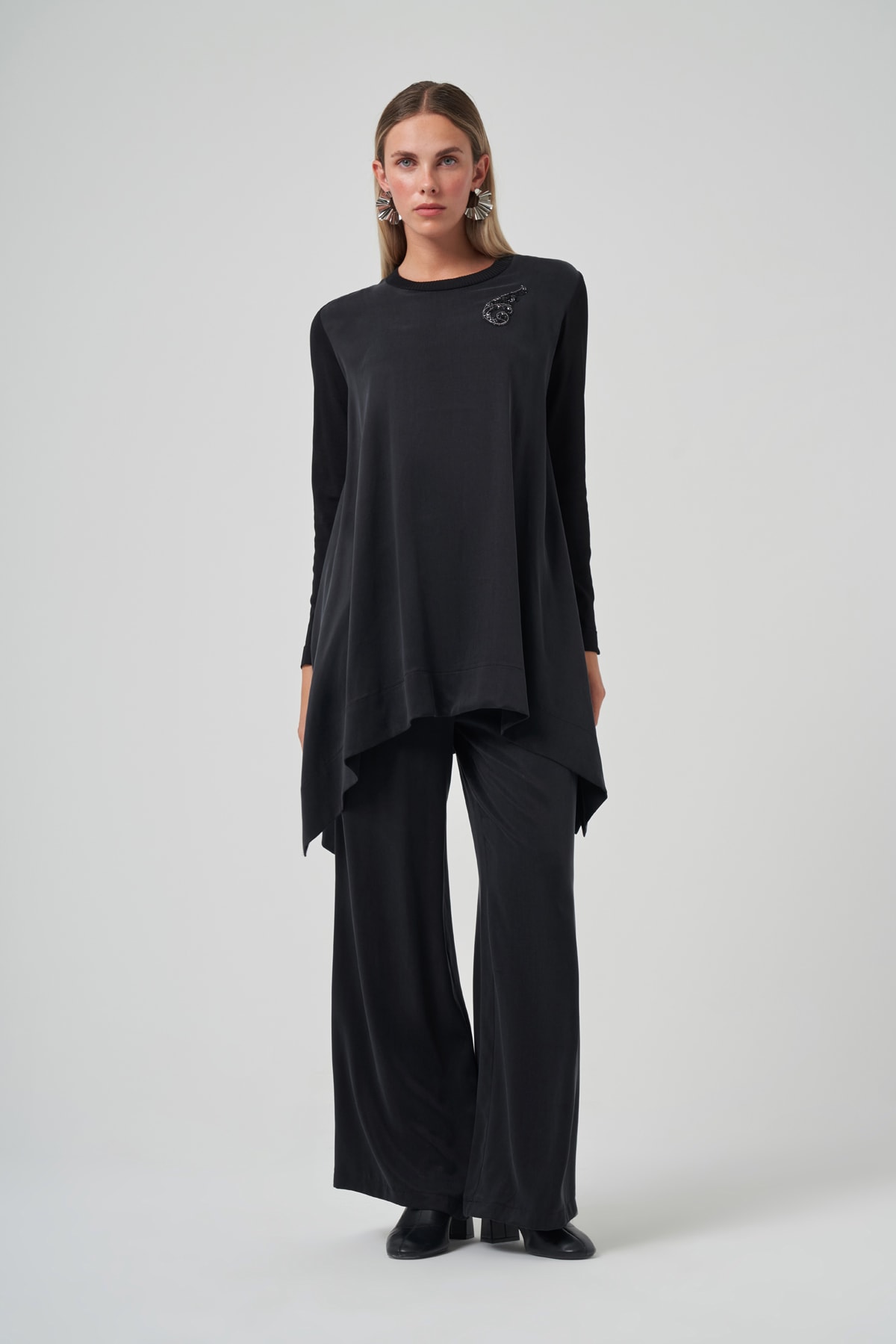 NUSS ASUDE TAKIM - SİYAH