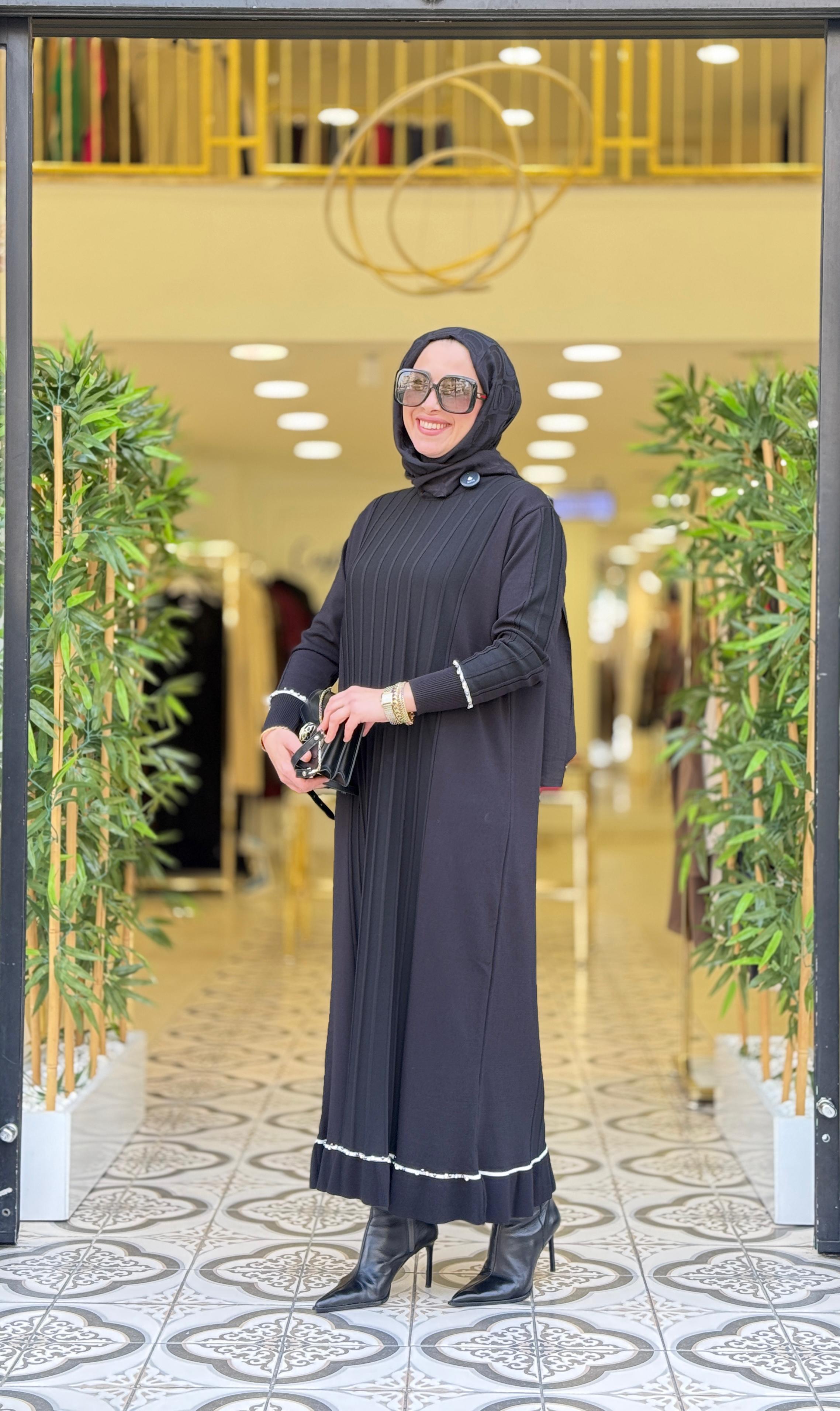 DAVİN UZUN TRİKO ELBİSE - SİYAH