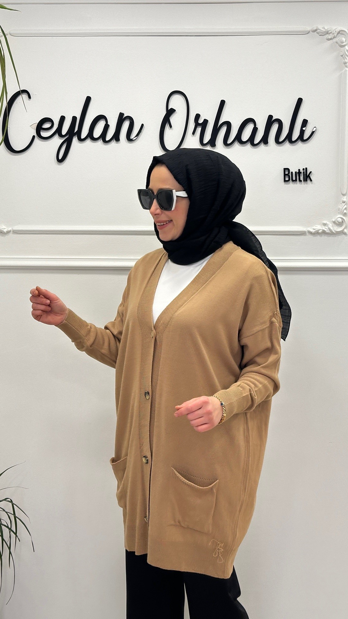 KISA CEPLİ HIRKA
