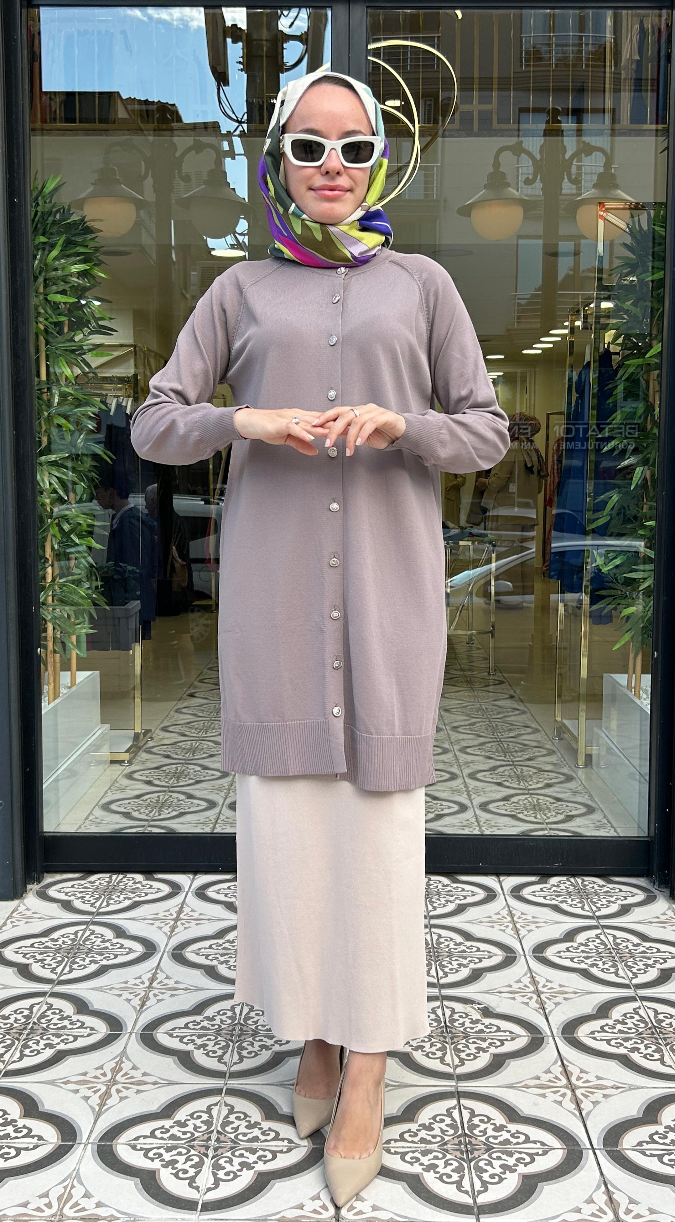 KISA HIRKA DÜĞMELİ 2022