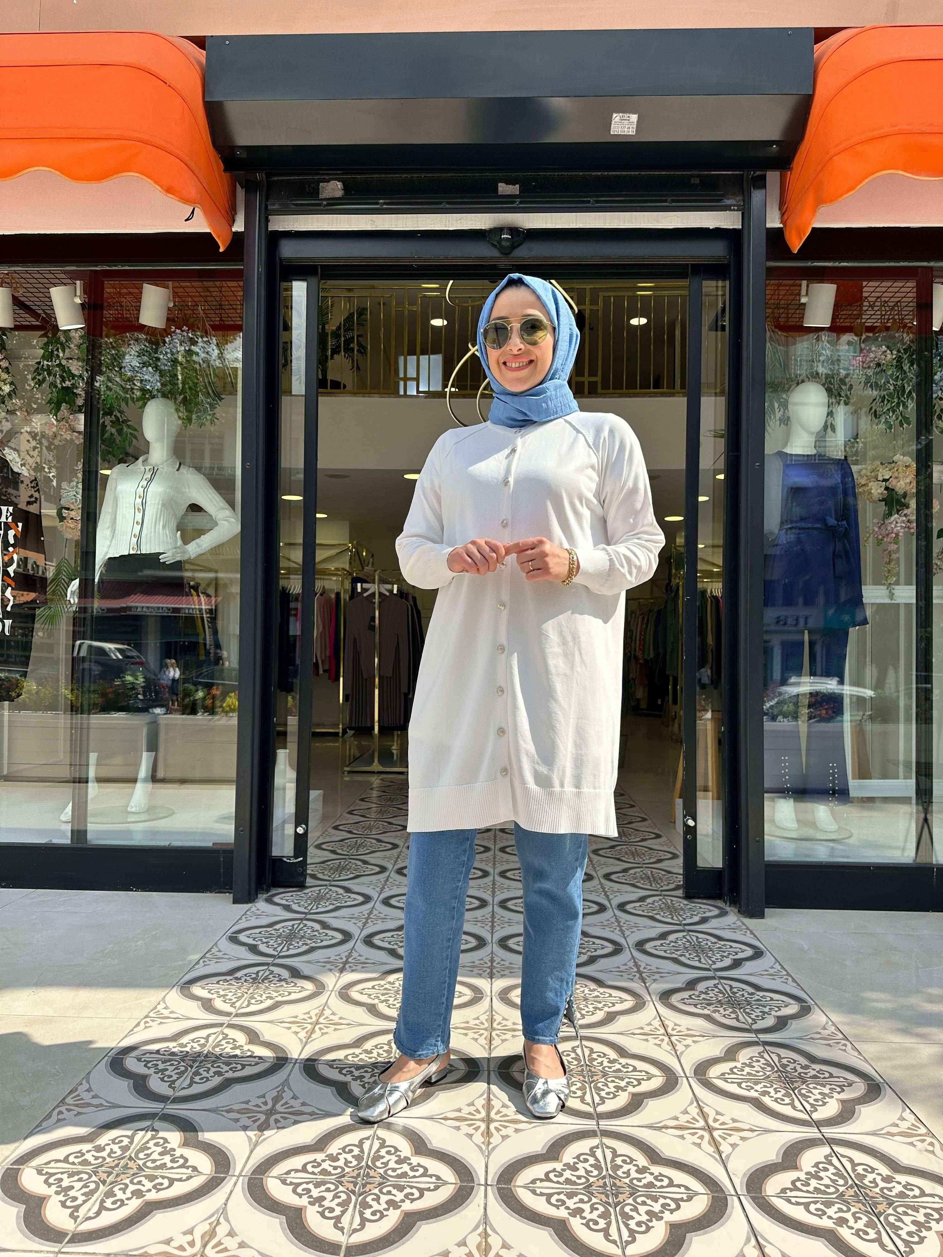 KISA HIRKA DÜĞMELİ 2022