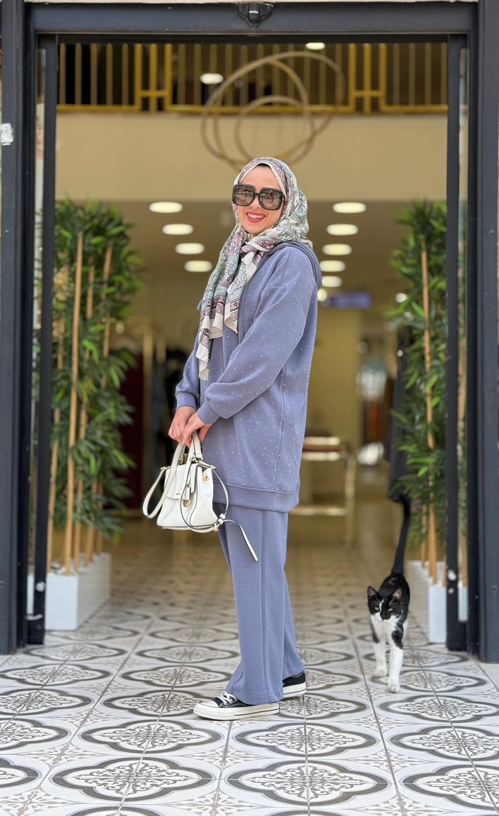 HEVES PANTOLONLU TAKIM