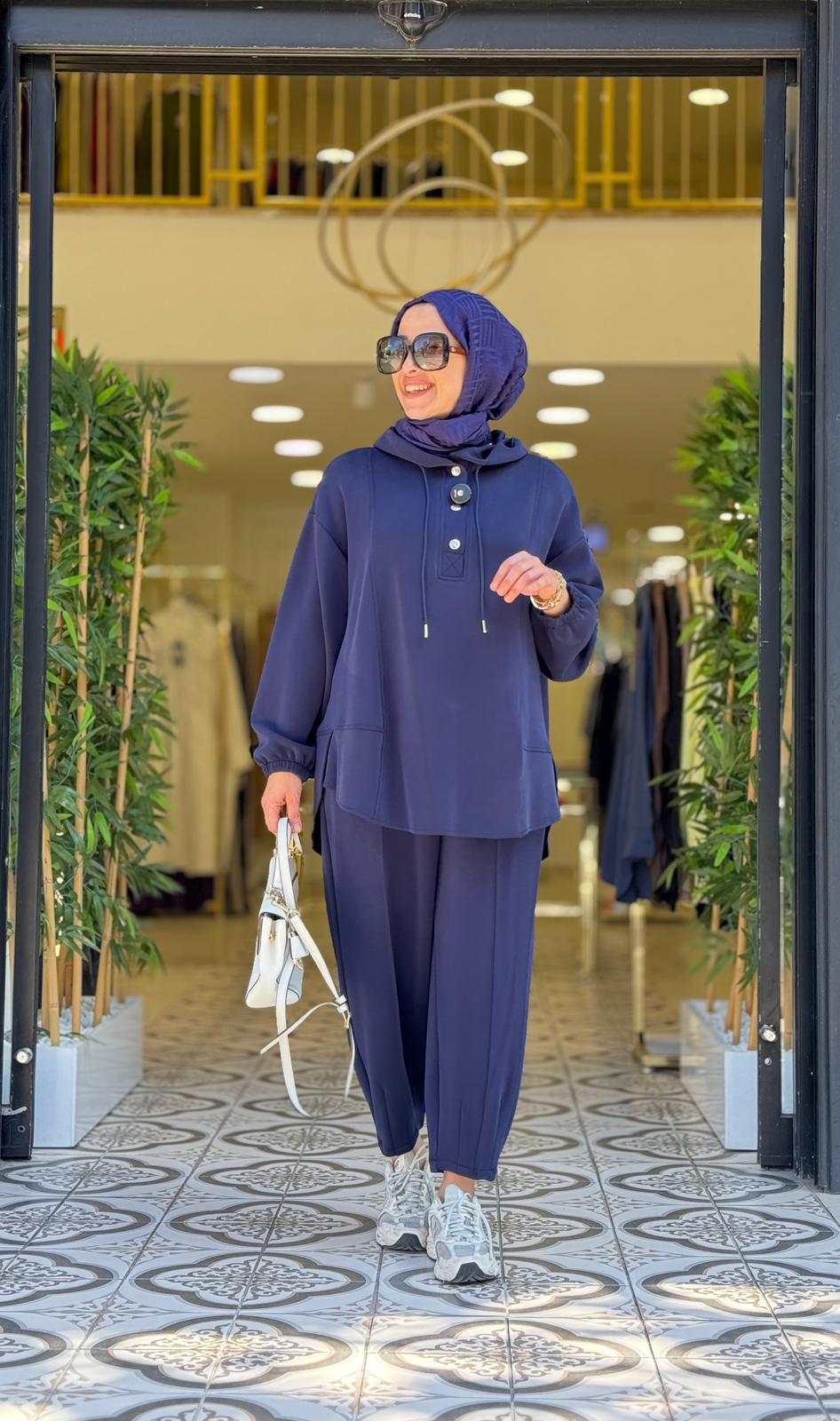 NİOLA PANTOLONLU TAKIM