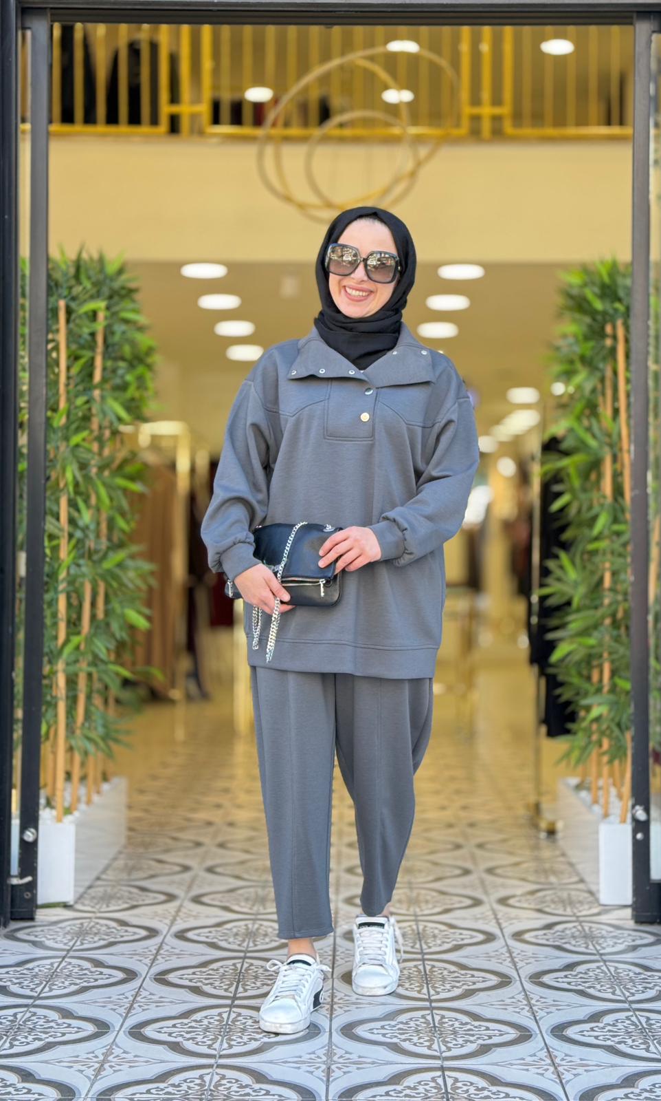 SANGAY PANTOLONLU TAKIM