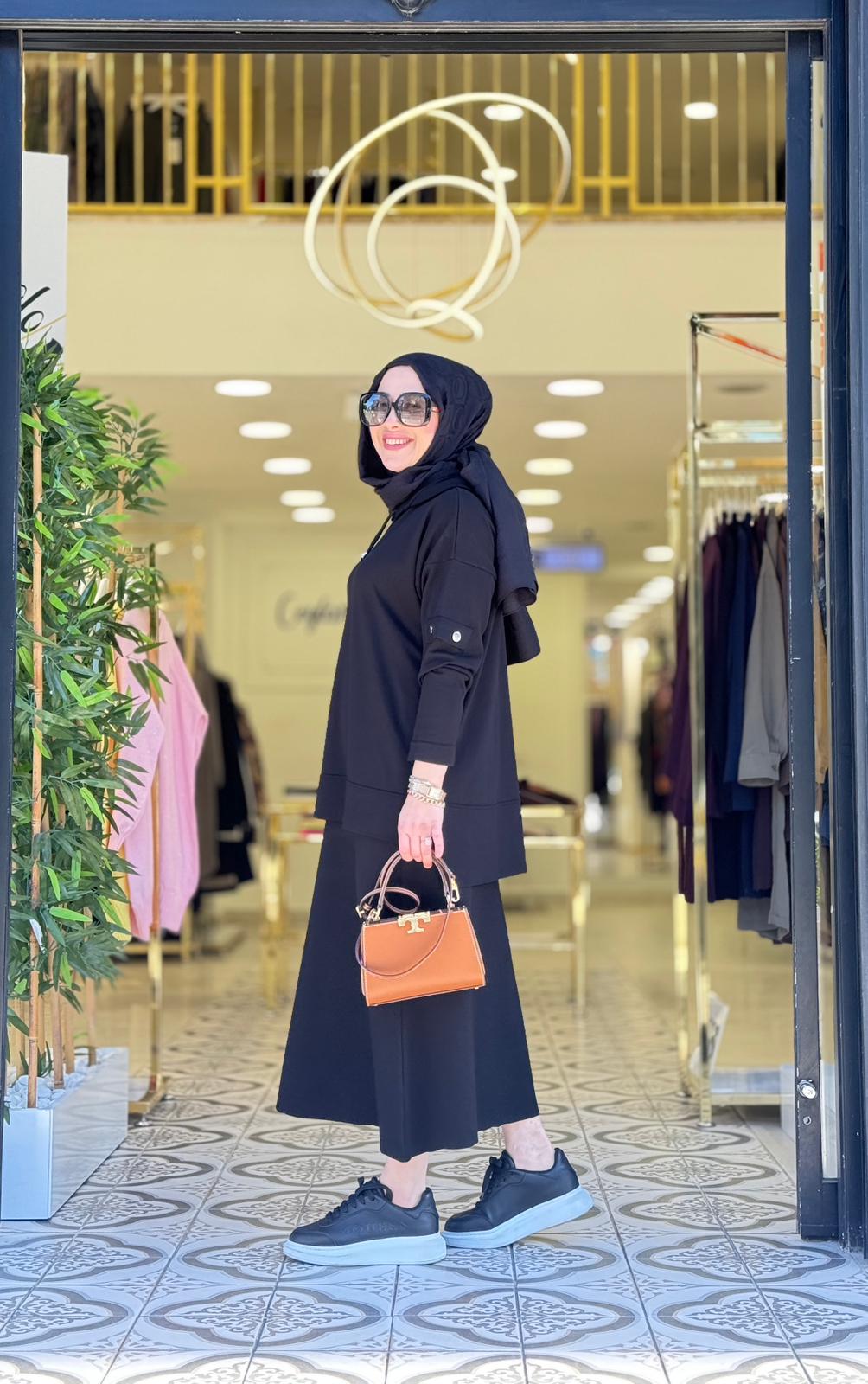 RİVA ETEKLİ TAKIM - SİYAH