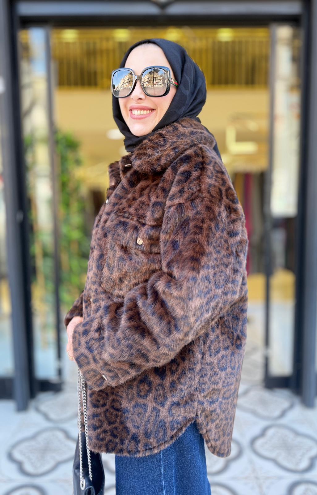 GENİŞ YAKA LEOPAR CEKET