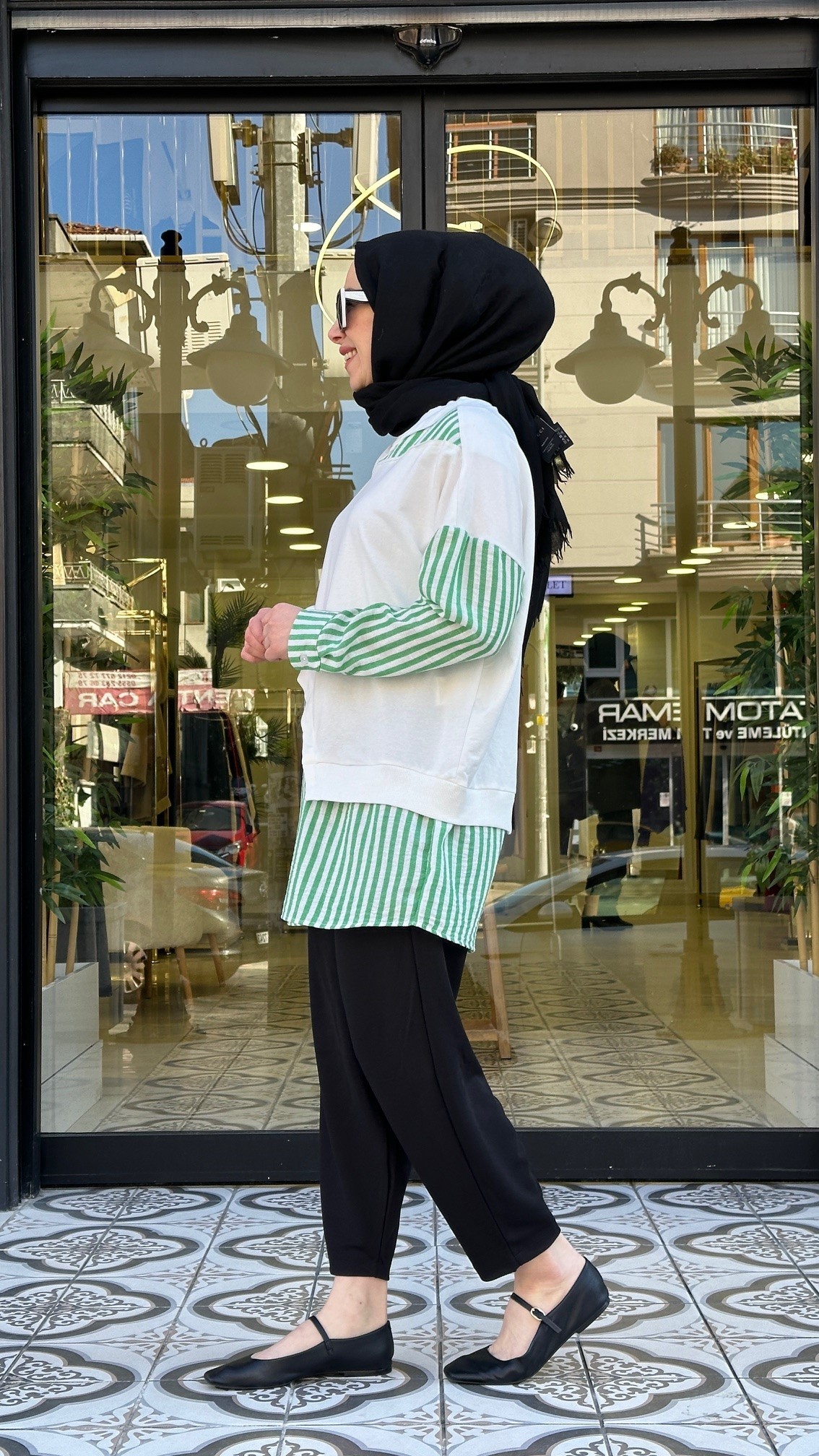 NİSH ÇİZGİ DETAYLI SWEAT