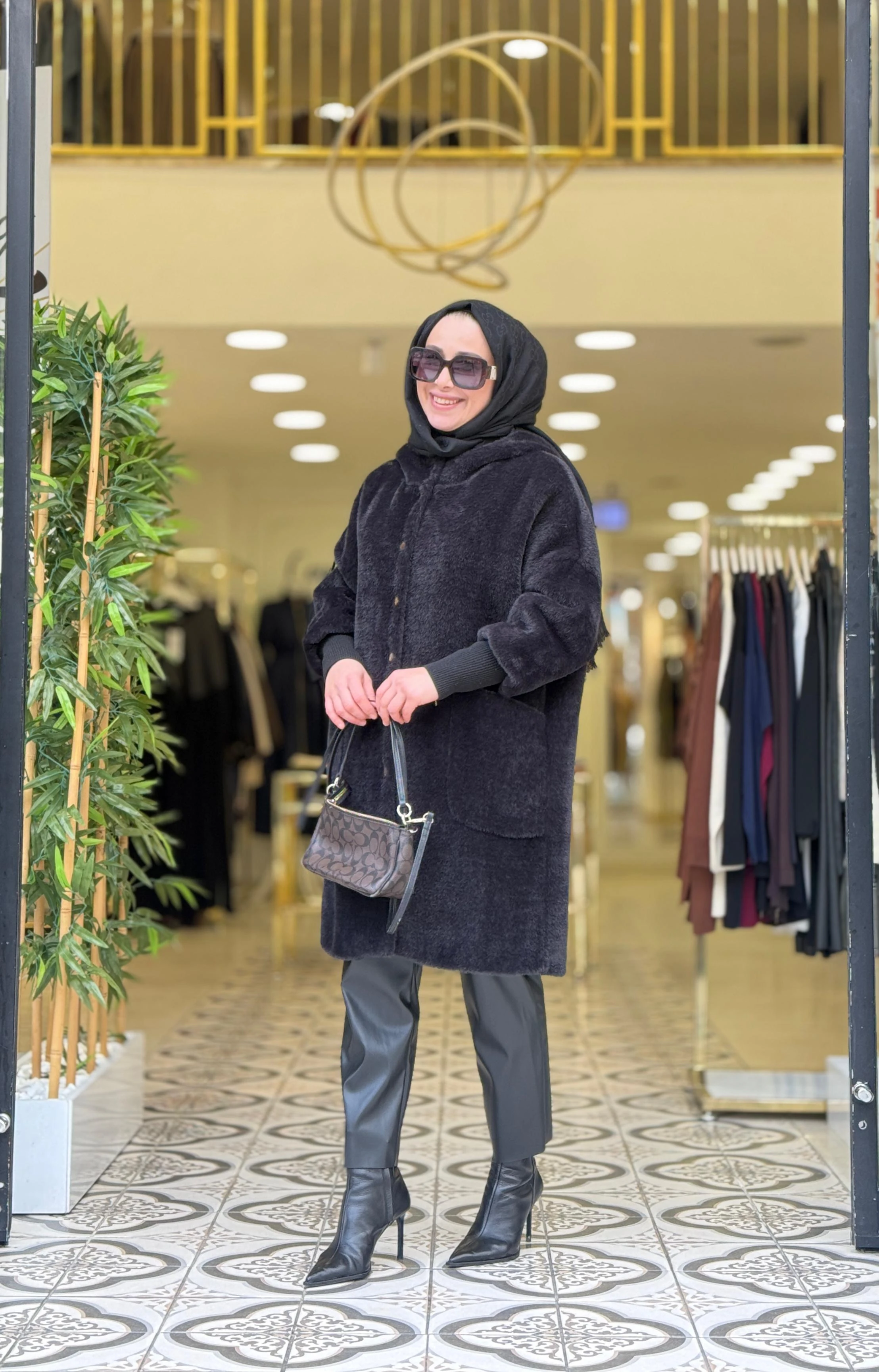 ESNA ANGORA KABAN - SİYAH