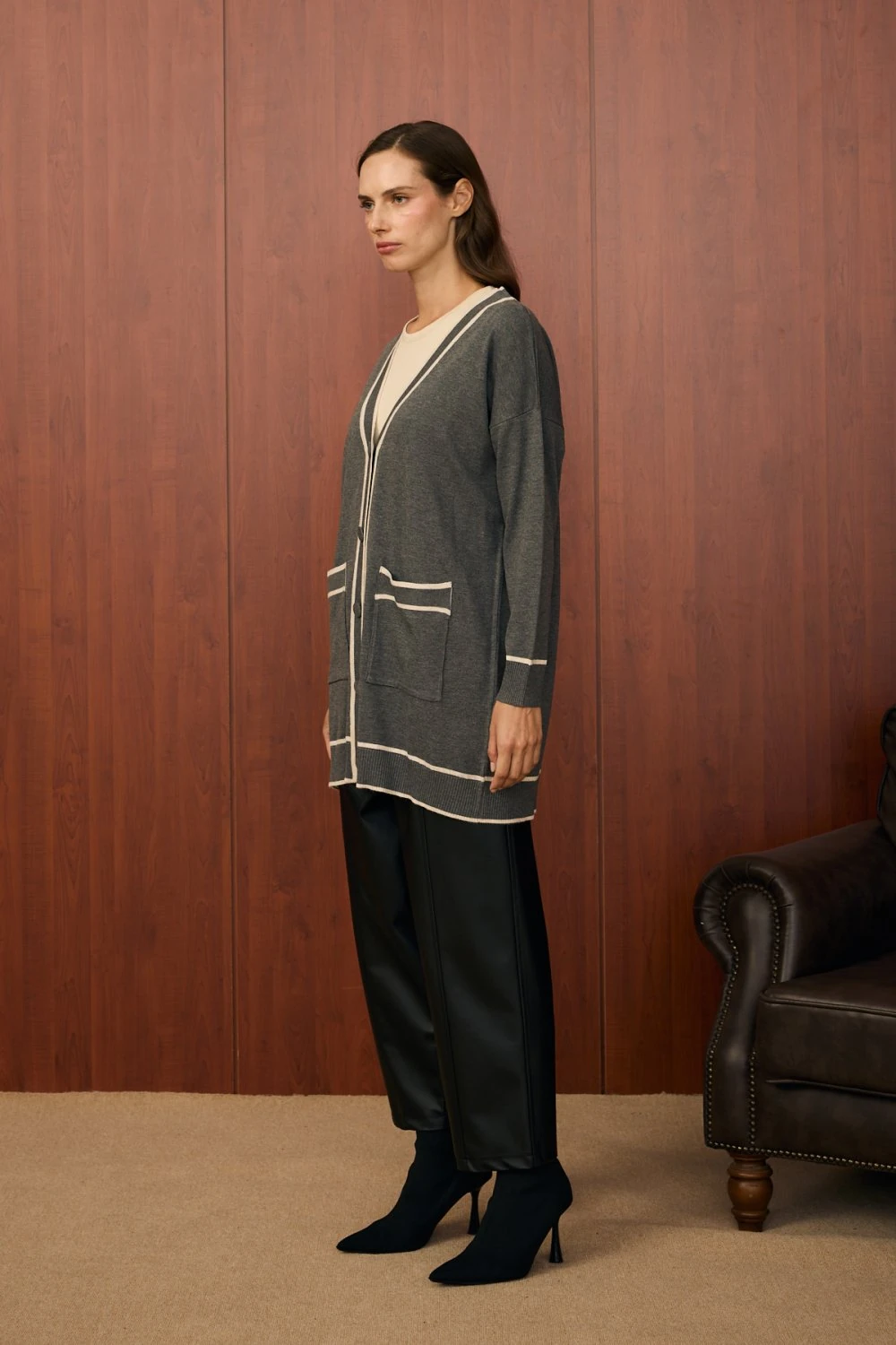 MERWİSH KOLEJ HIRKA - ANTRASİT