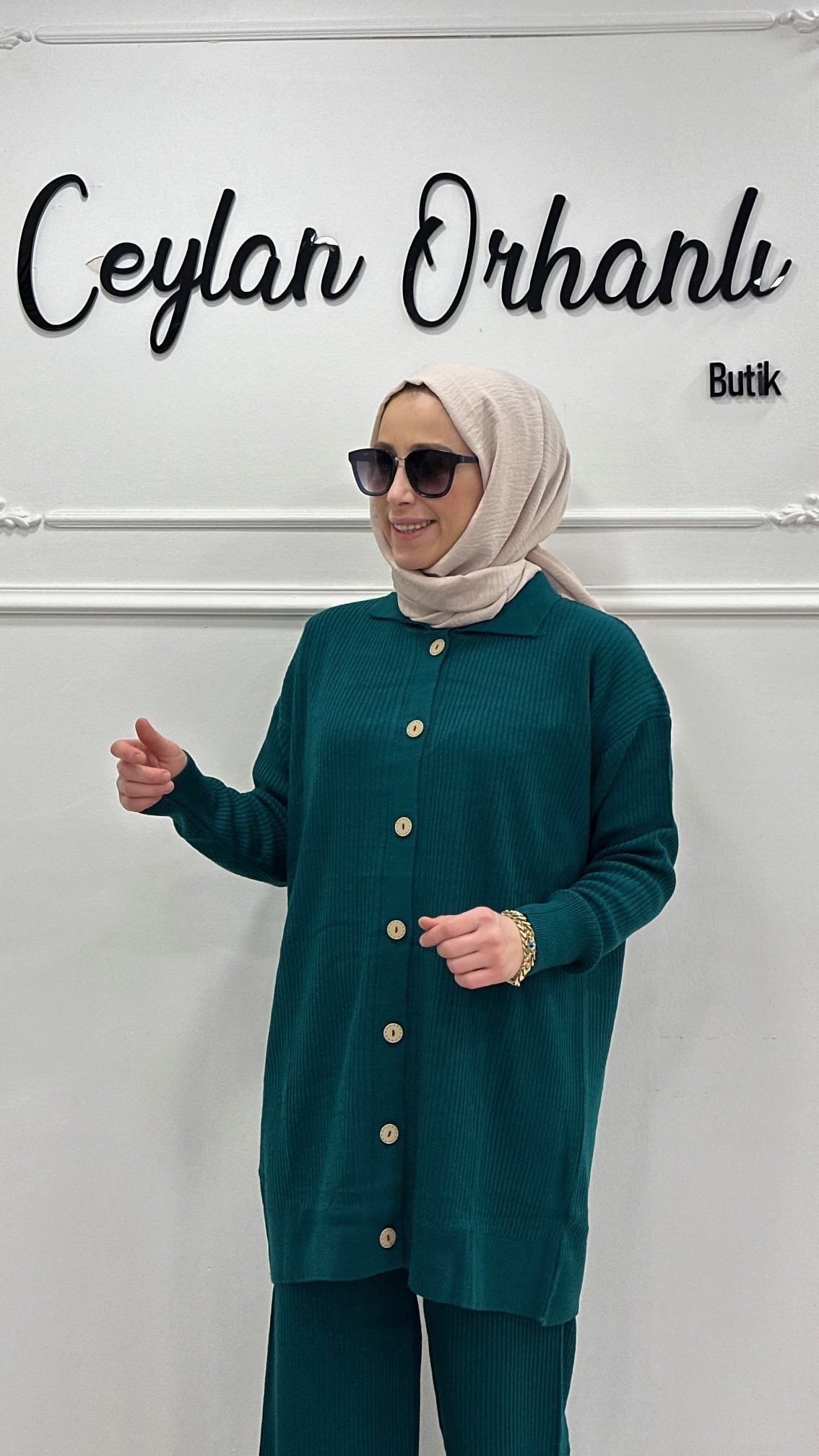 SONBAHAR DÜĞMELİ TRİKO TAKIM