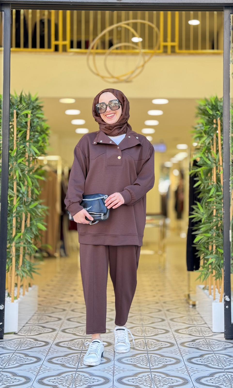 SANGAY PANTOLONLU TAKIM