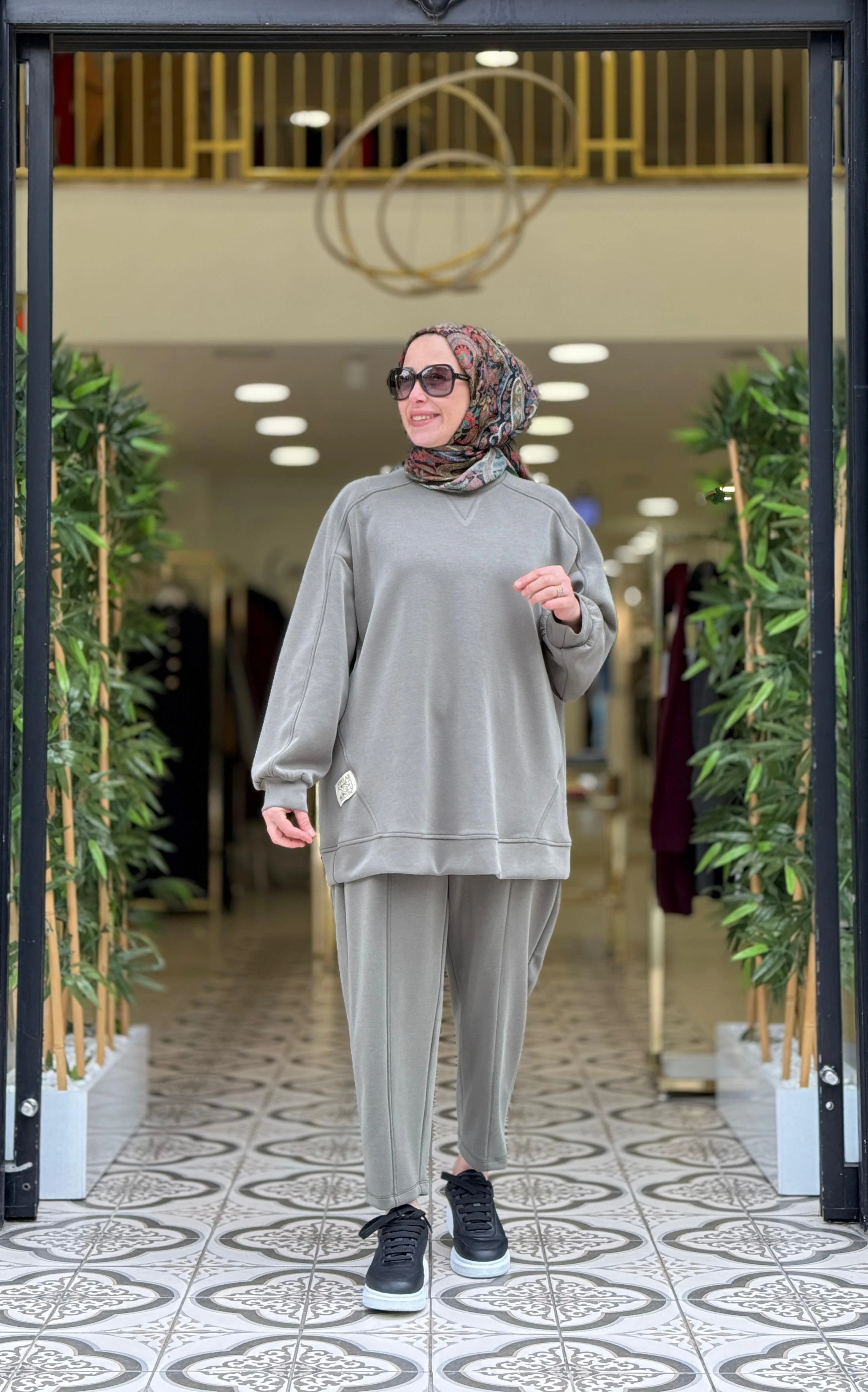 GAZELLE PANTOLONLU TAKIM