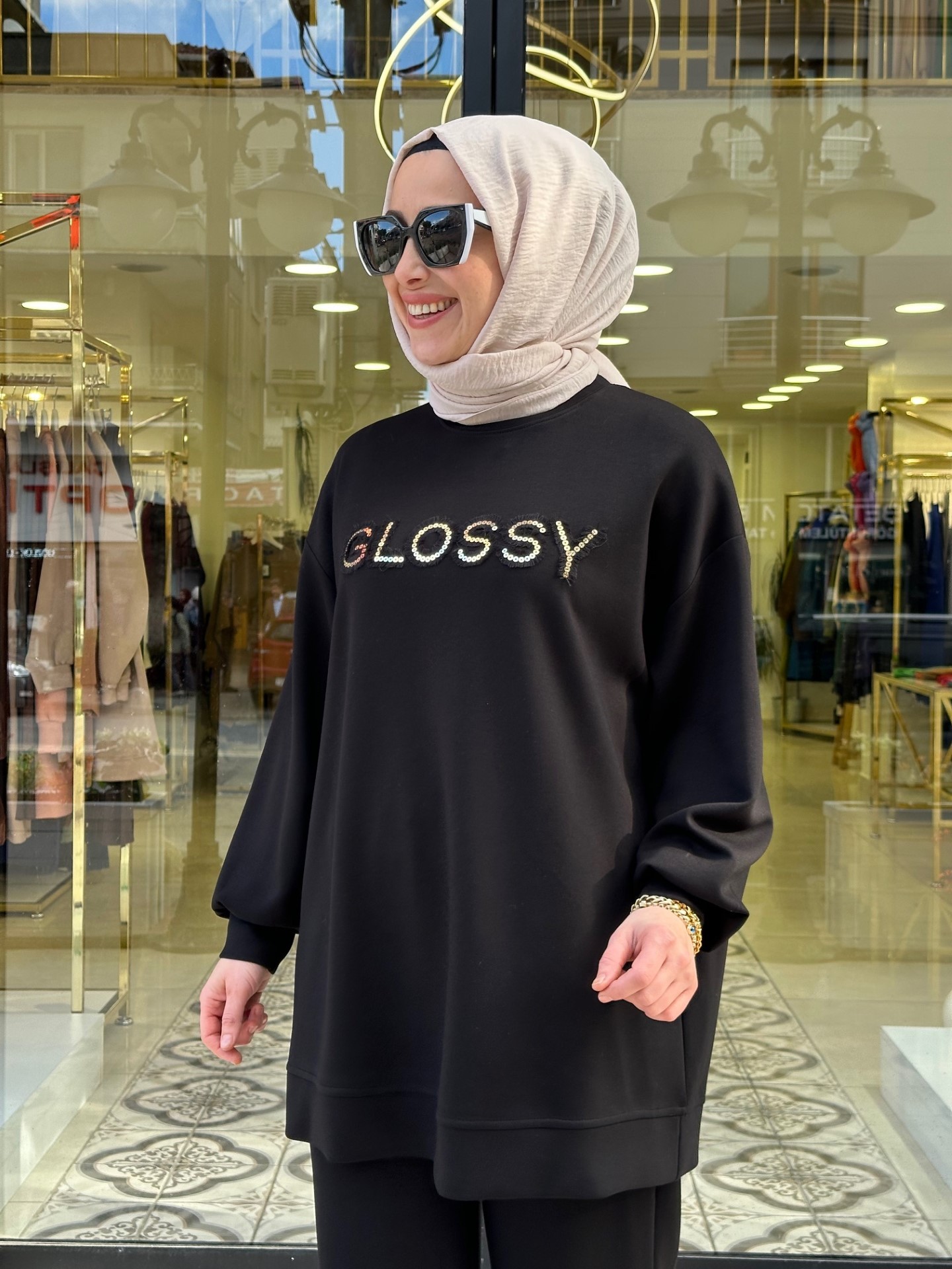 GLOSSY PUL NAKIŞLI TAKIM