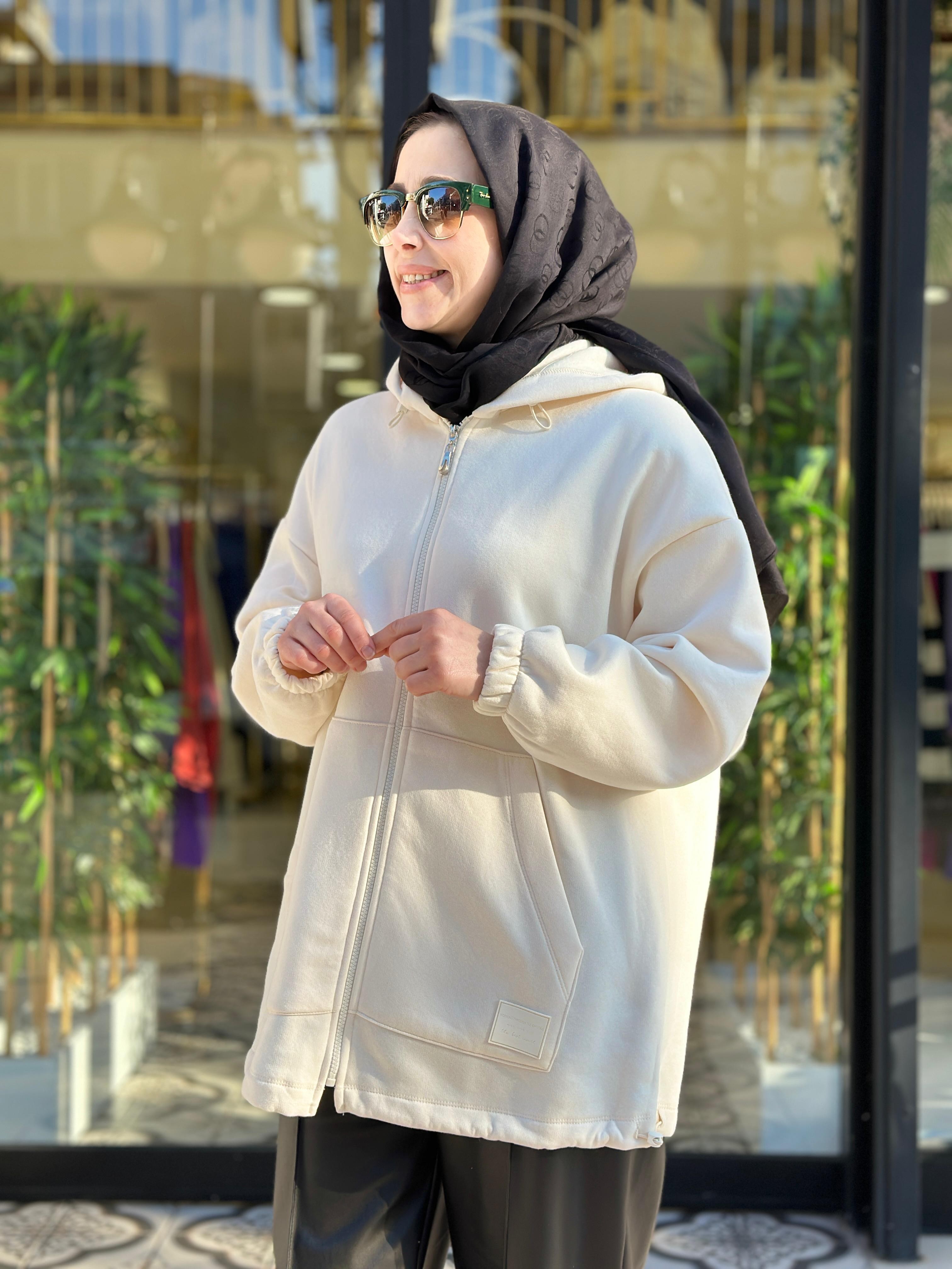 DERİN KANGURU CEPLİ KAPŞONLU SWEAT