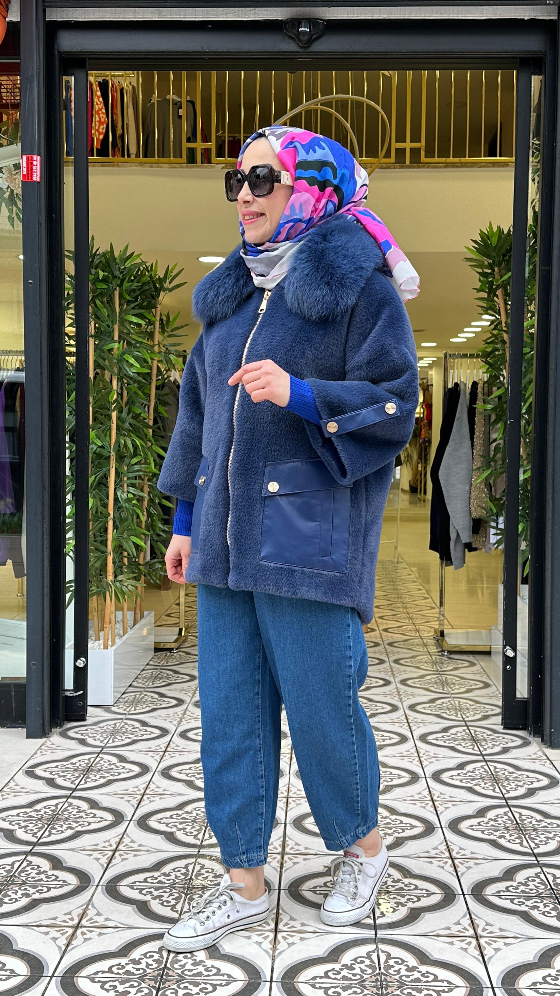 DERİ CEPLİ ANGORA KABAN