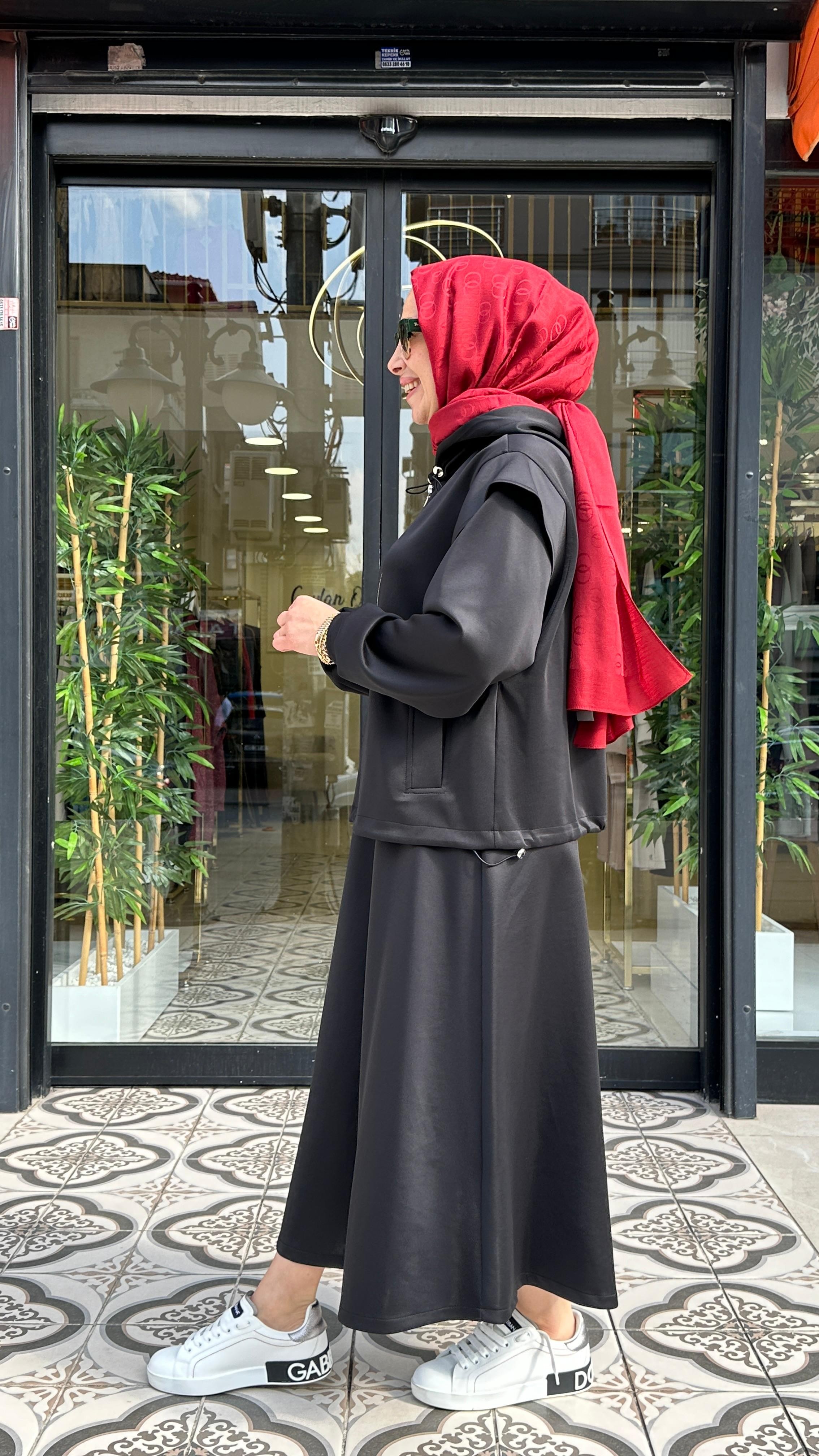 ALLER DETAYLI ETEKLİ TAKIM