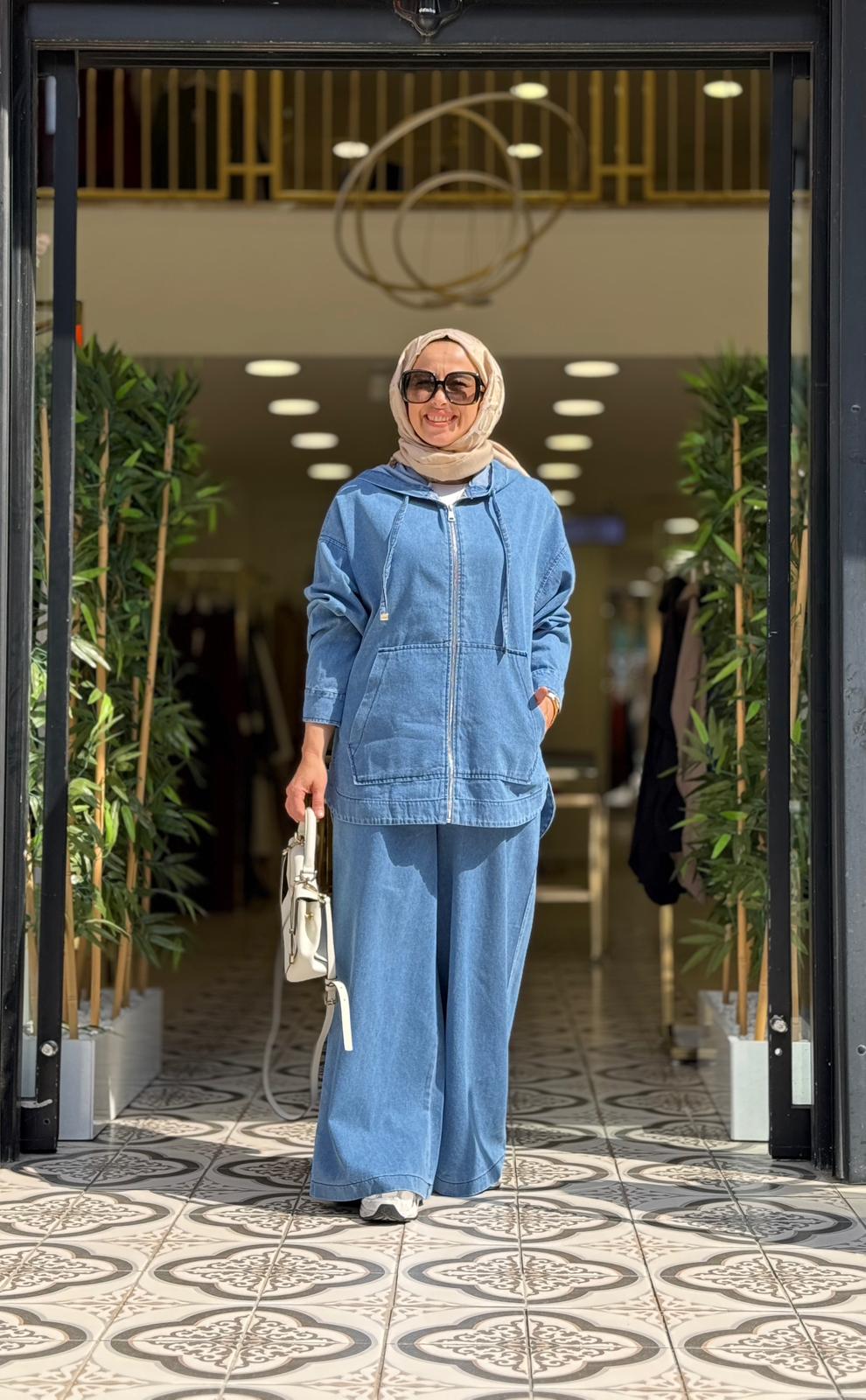 ALES PANTOLONLU TAKIM