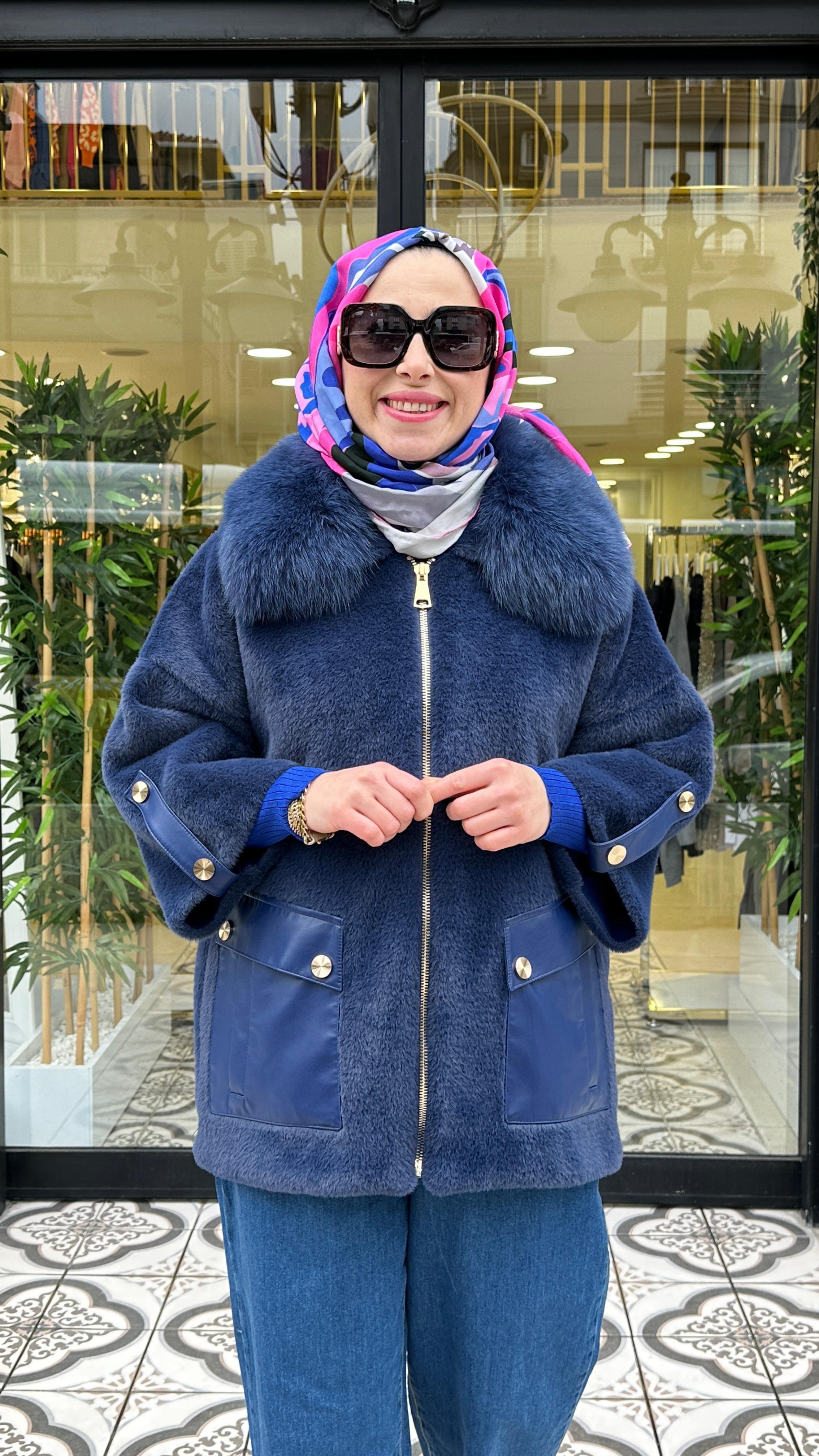 DERİ CEPLİ ANGORA KABAN