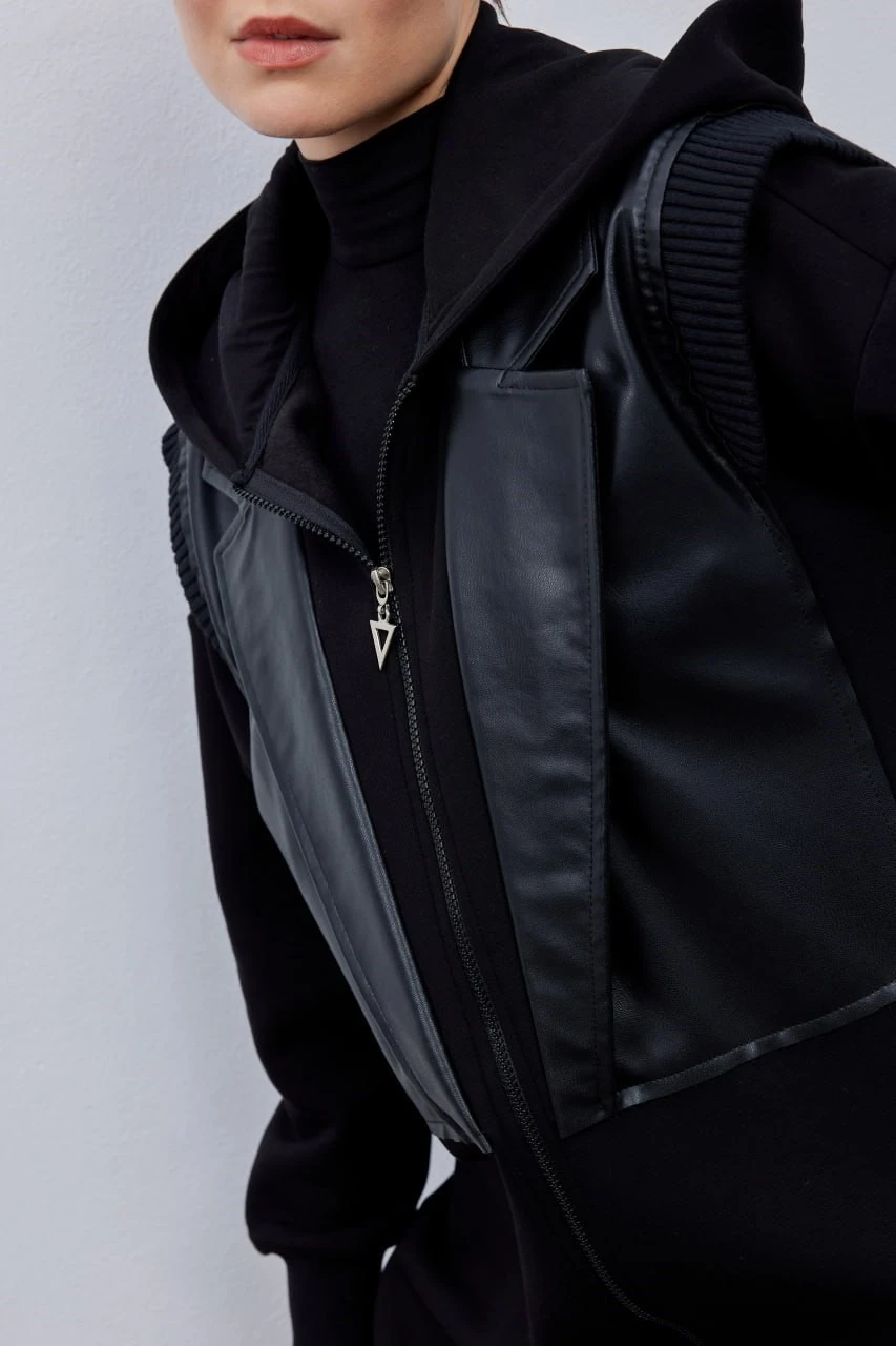 YARGIÇ YAKA DERİ DETAYLI KAP