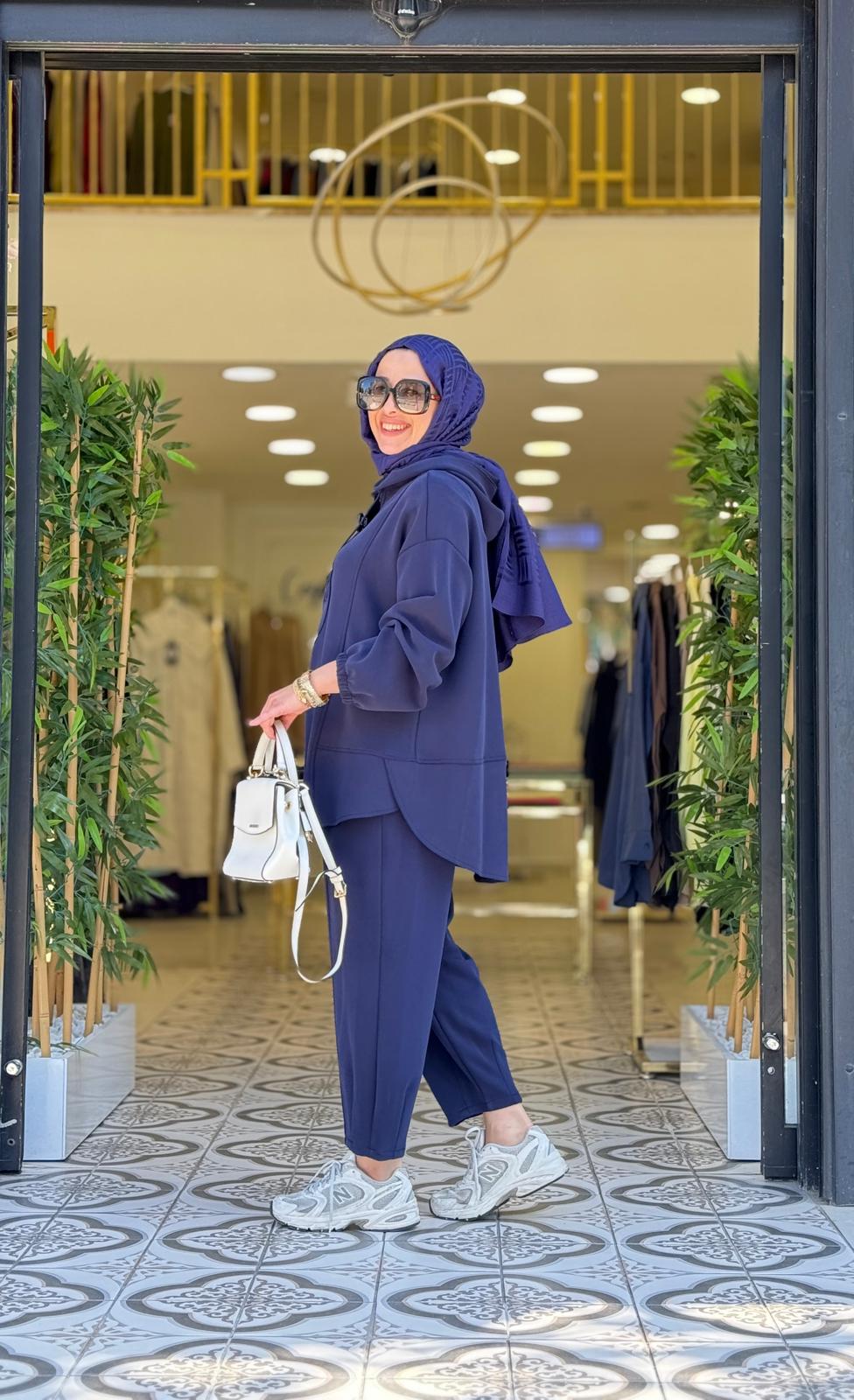 NİOLA PANTOLONLU TAKIM