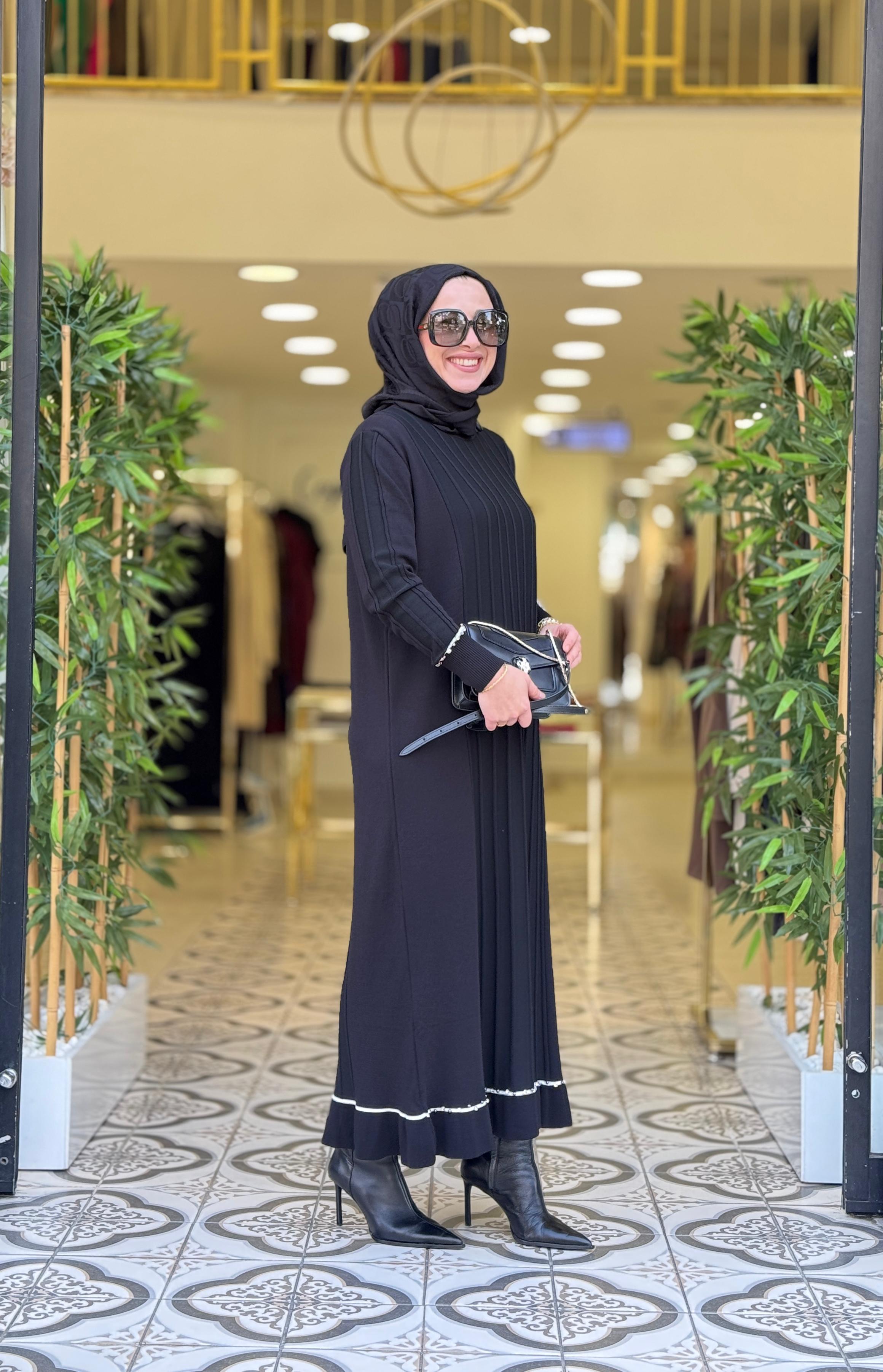 DAVİN UZUN TRİKO ELBİSE - SİYAH