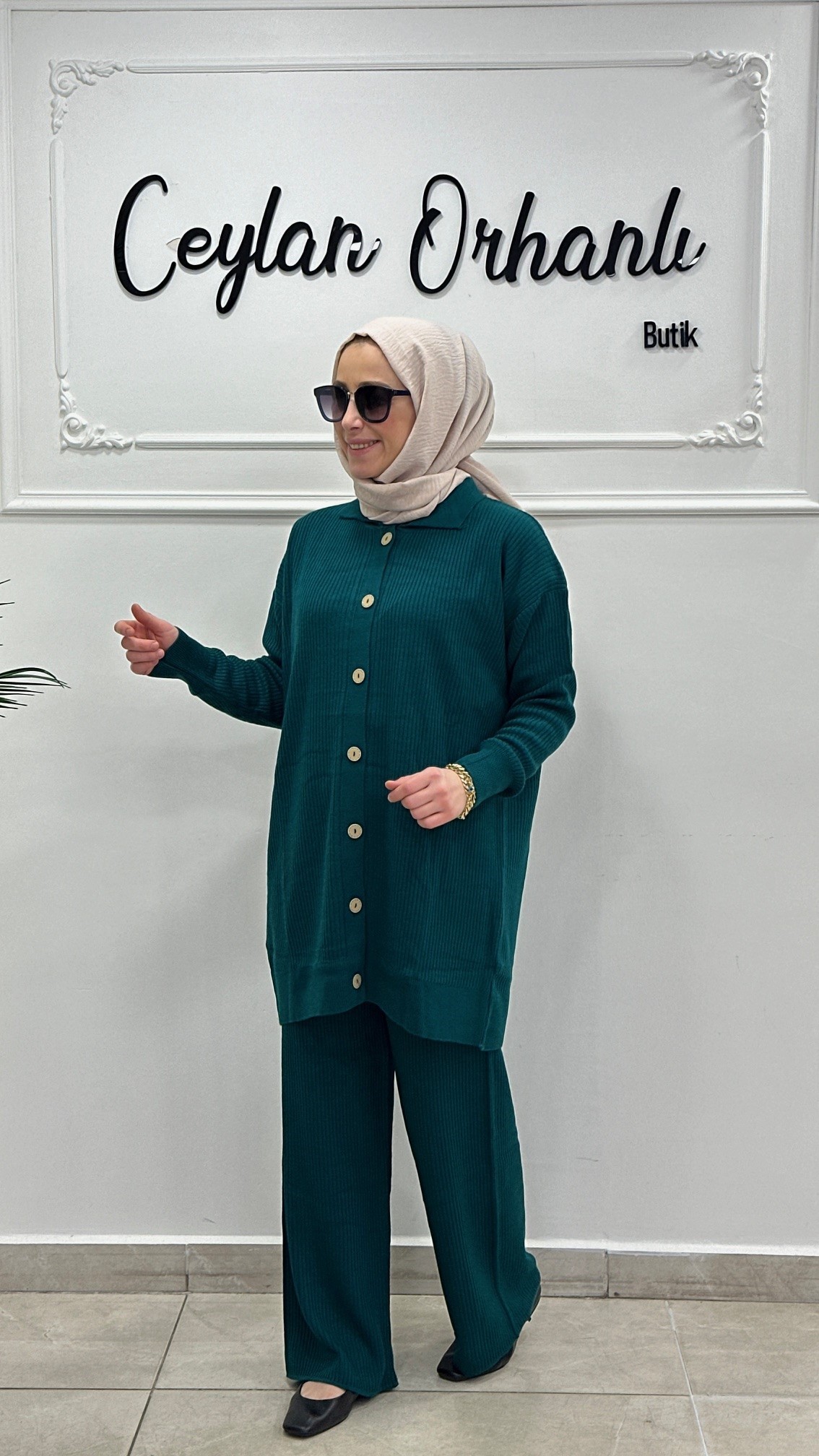 SONBAHAR DÜĞMELİ TRİKO TAKIM