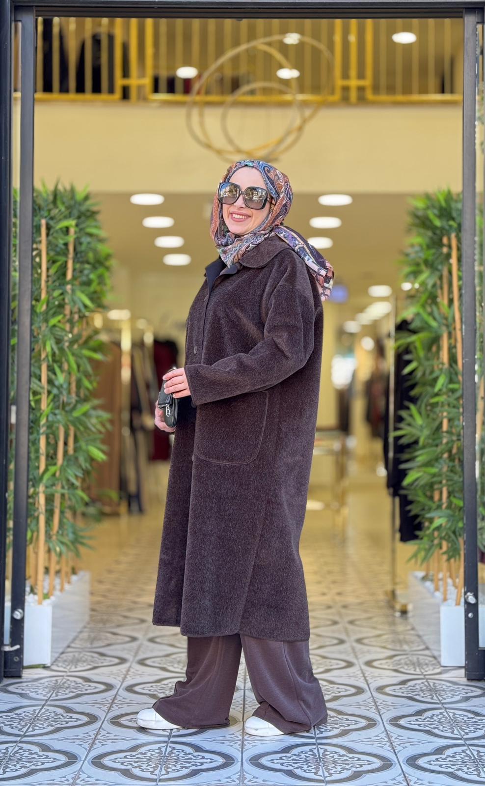 DEVE TÜYÜ OVERSİZE KAP - ACI KAHVE