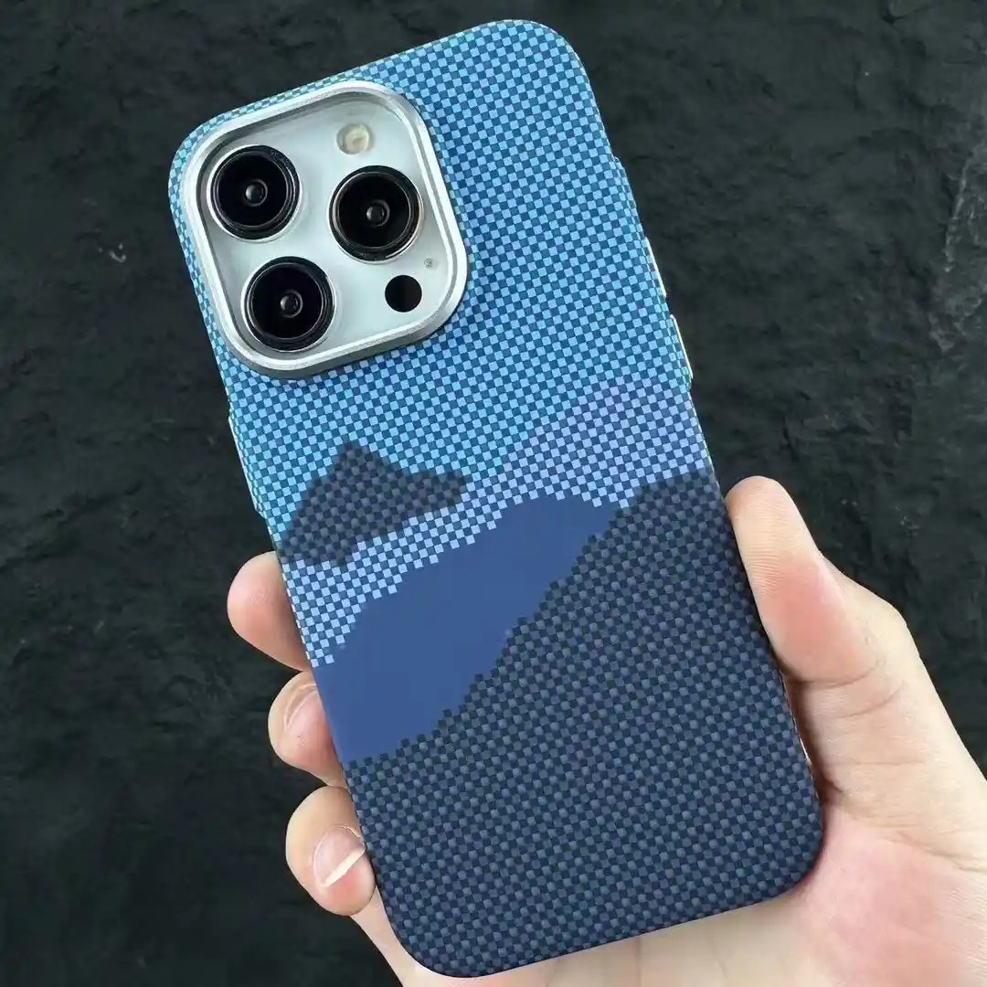 iPhone 15 - Karbon Fiber Kılıf (Magsafe Özellikli) - Mavi-Lacivert