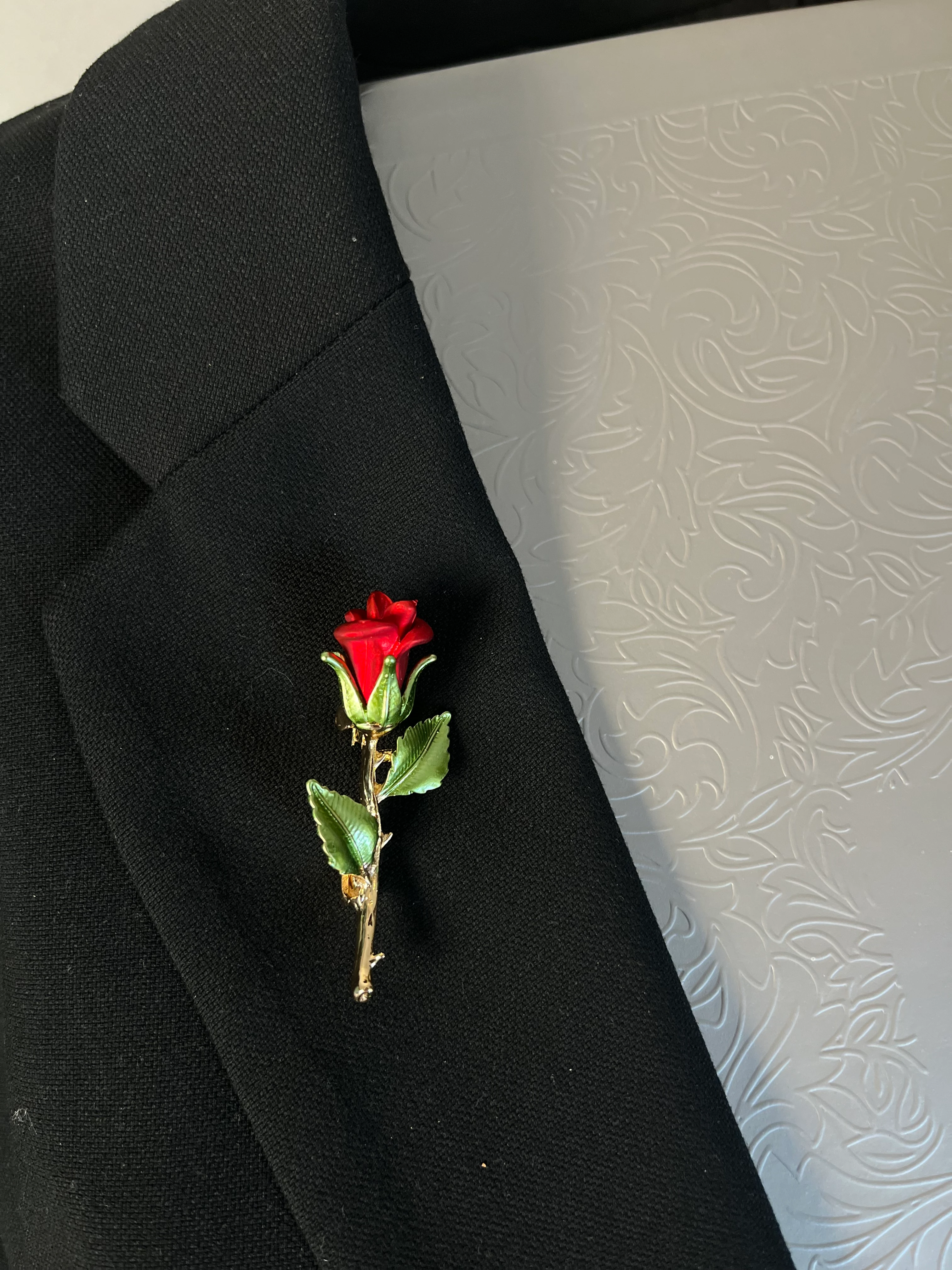 Kırmızı Gül Broş