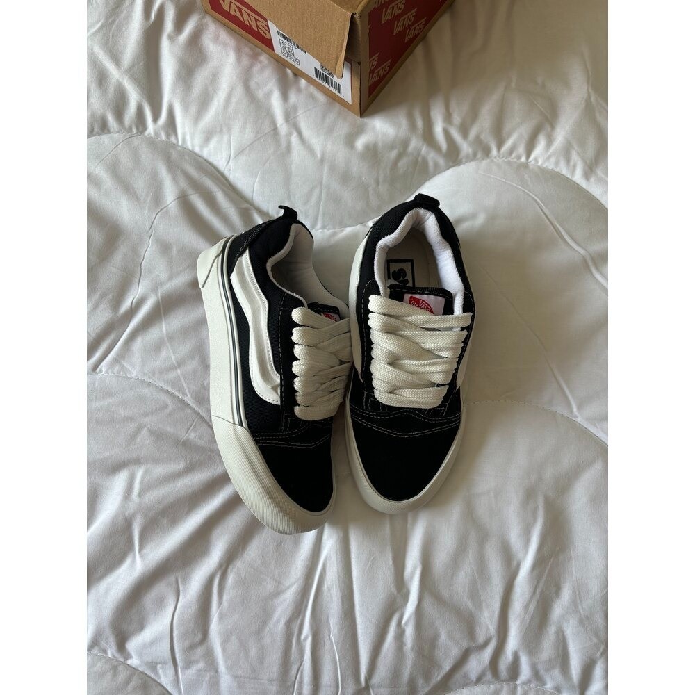 Vans Knu Skool Black White (İTHAL ÜRÜN)