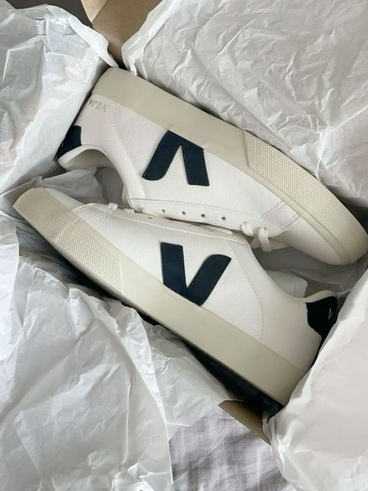 Veja Compo Leather Beyaz Siyah 