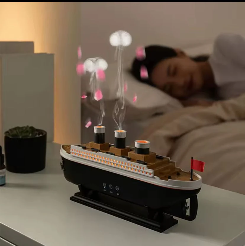 Titanic Gemi Hava Nemlendirici Fonksiyonlu Buhar Makinesi Kumandalı