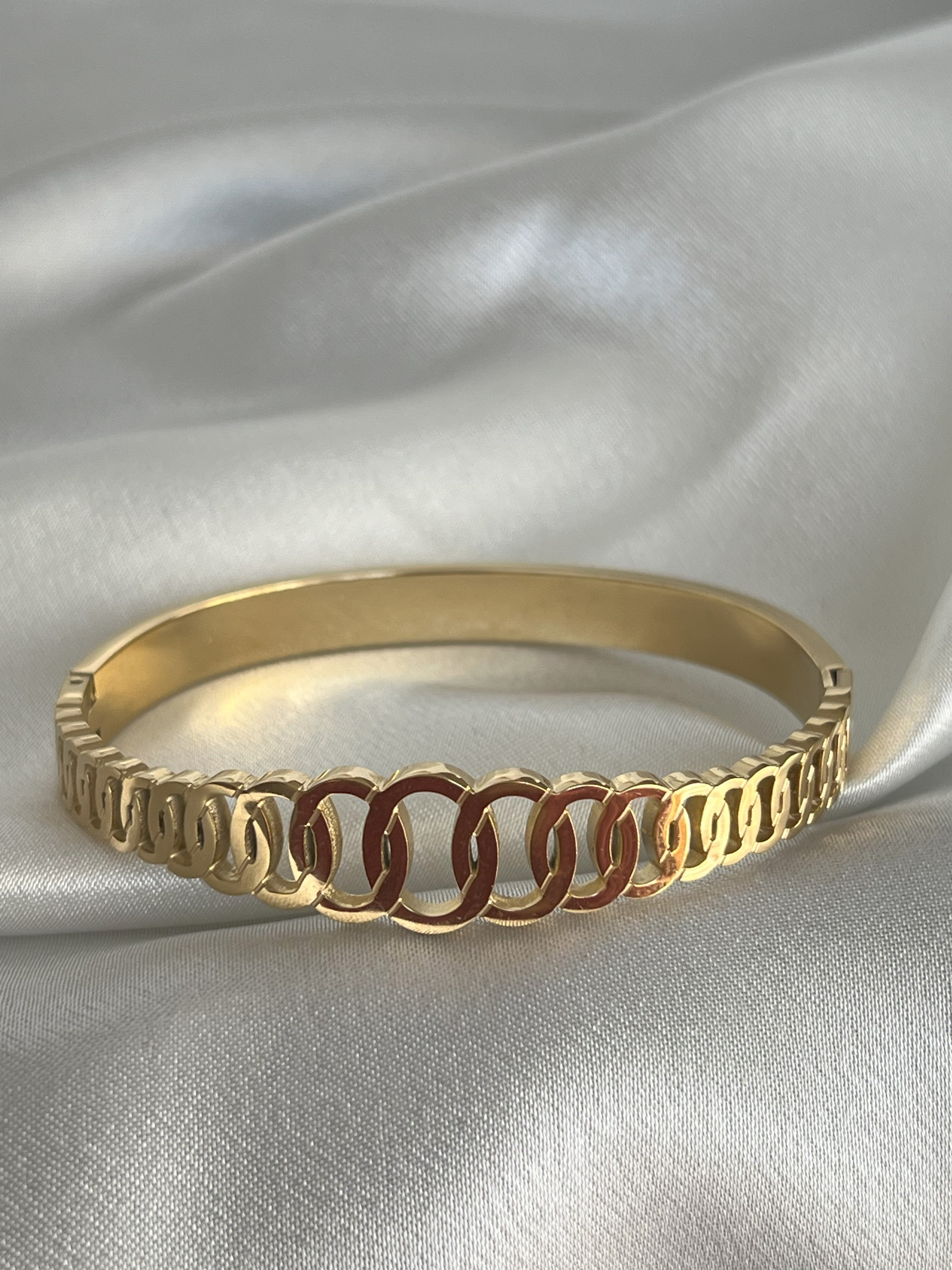 OVAL SEMBOL KELEPÇE