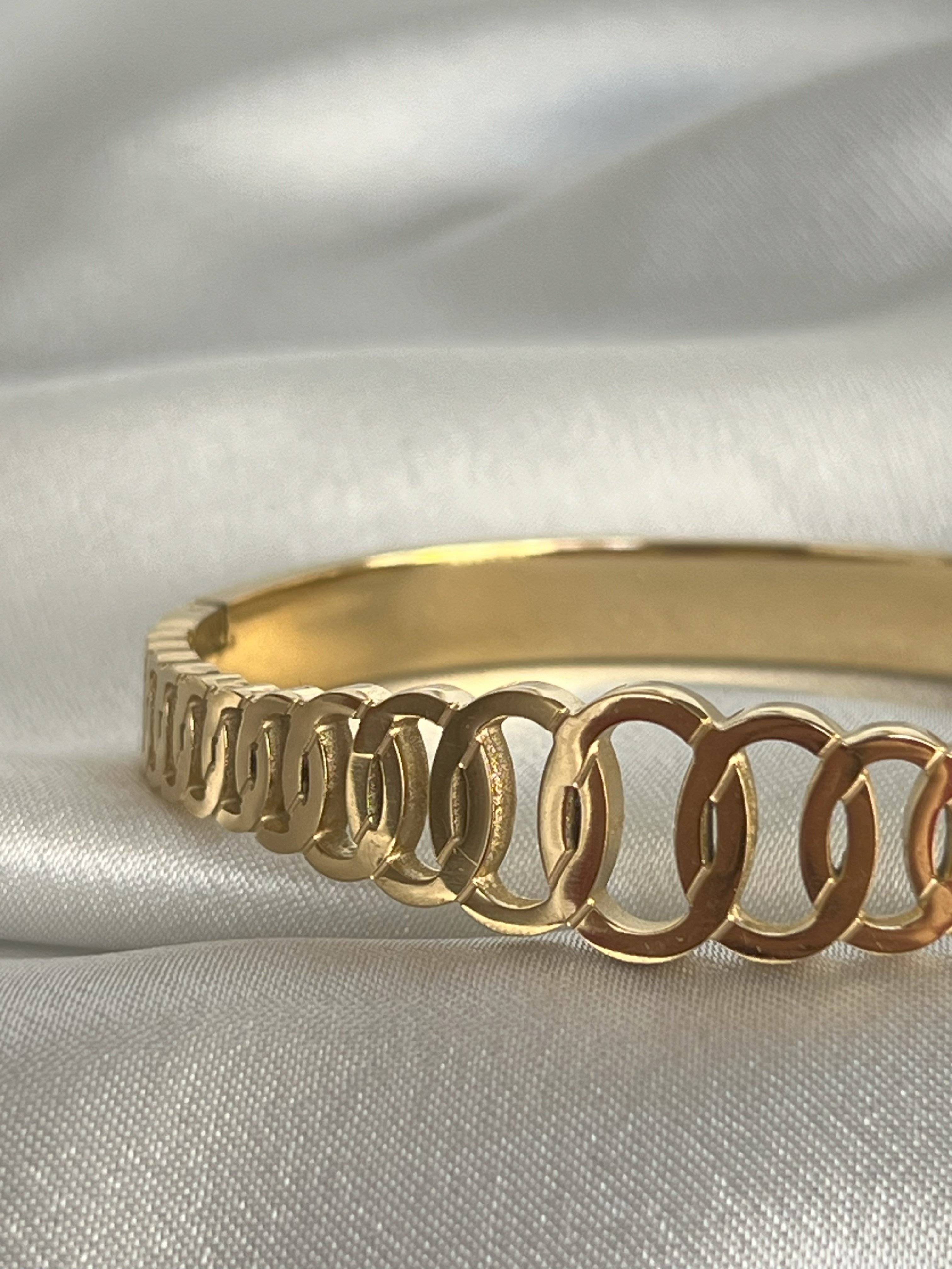 OVAL SEMBOL KELEPÇE