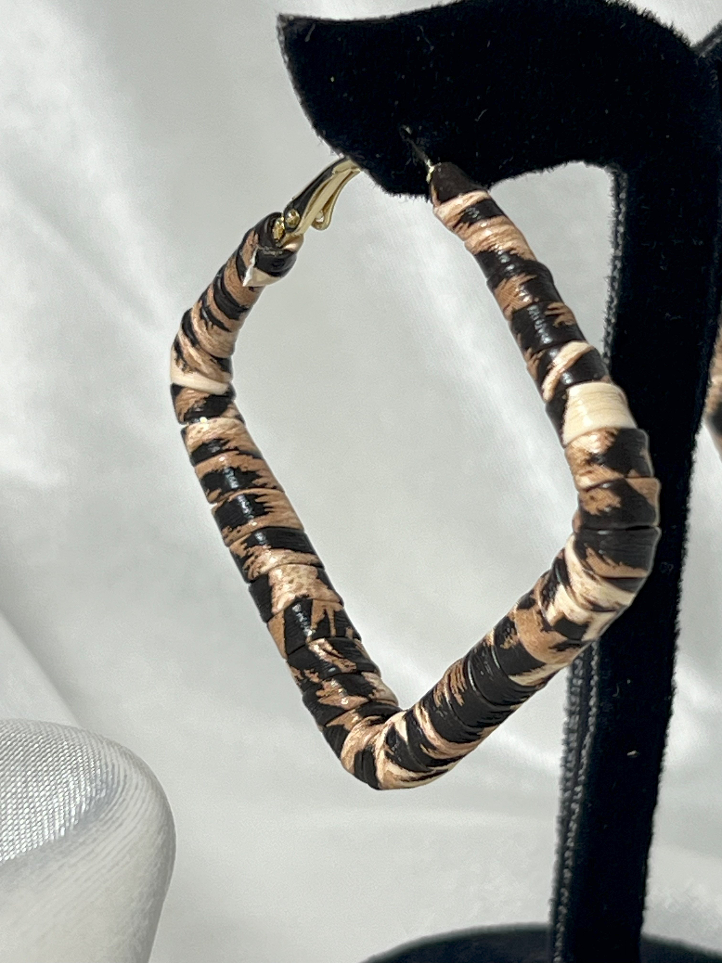 LEOPAR DESEN KARE KÜPE
